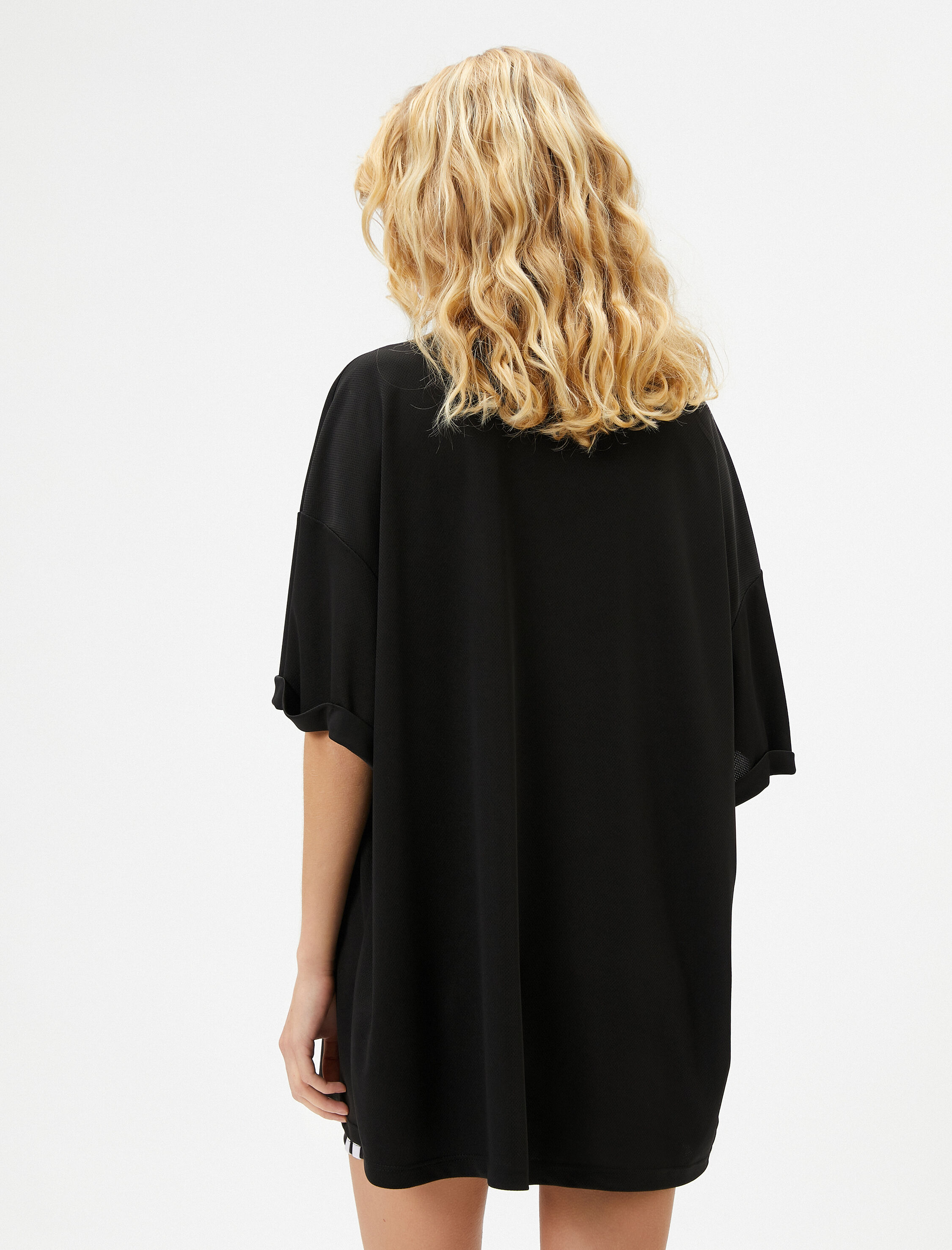   Oversize Spor Tişört Yarım Kollu Bisiklet Yaka Baskı Detaylı