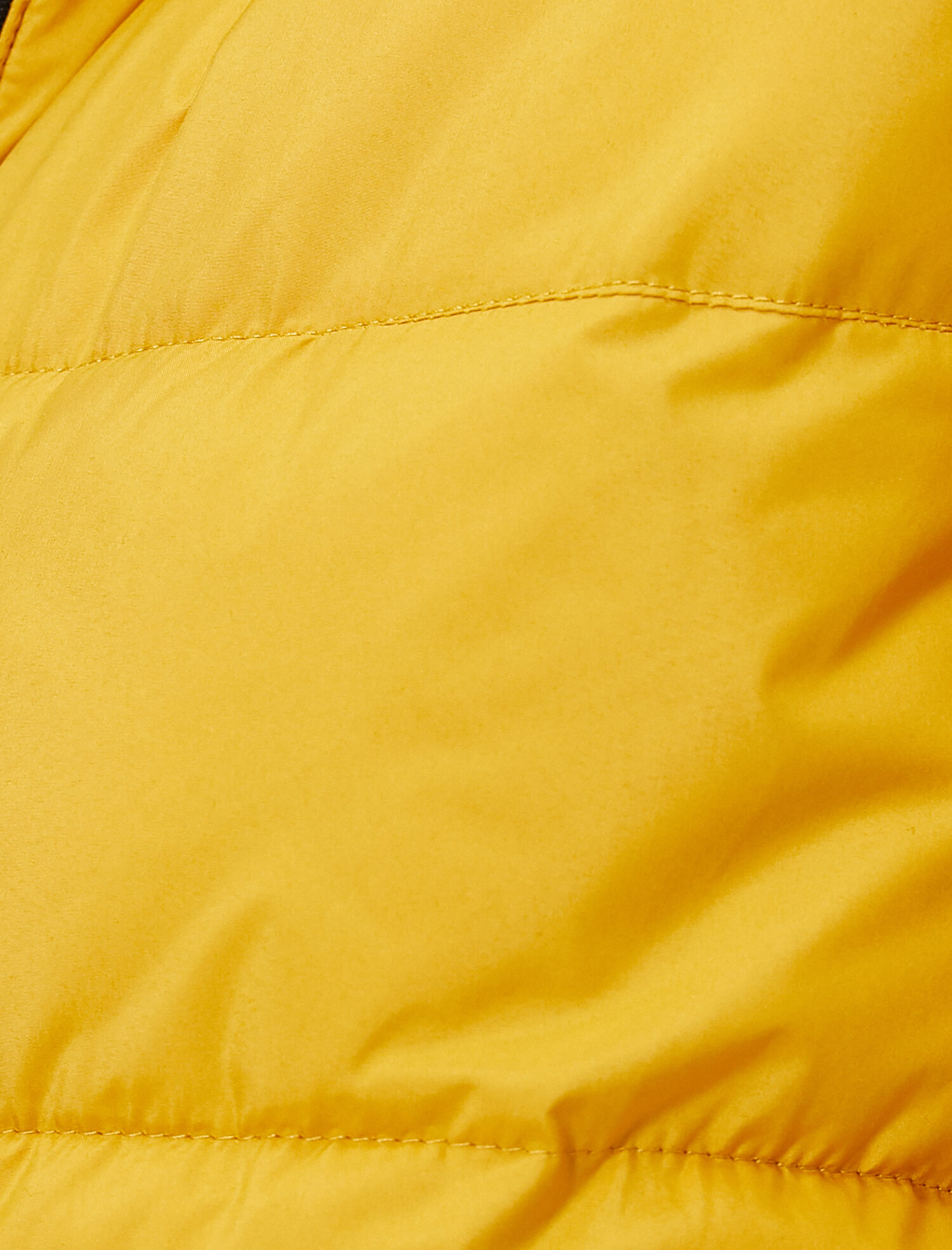   Kapüşonlu Şişme Mont