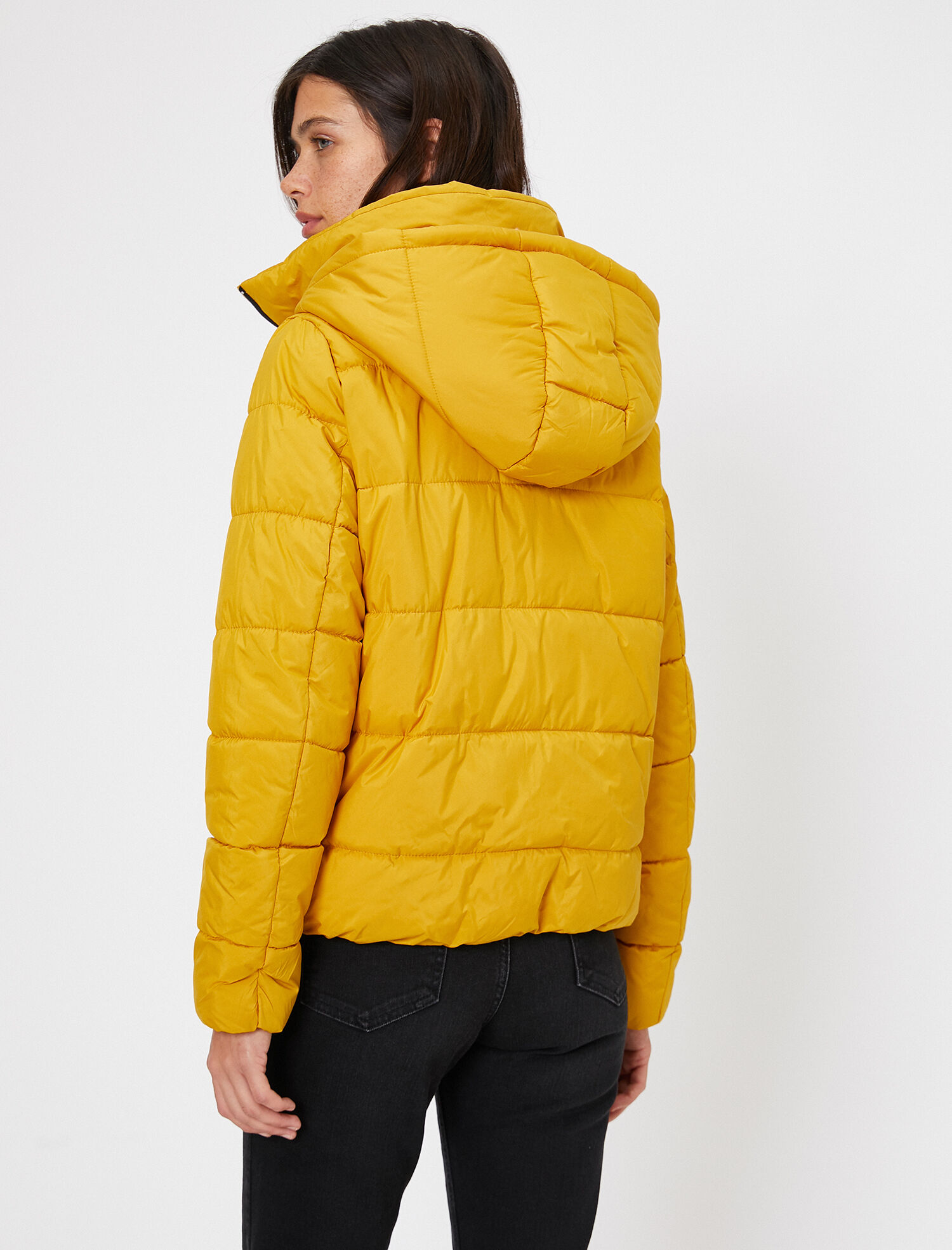   Kapüşonlu Şişme Mont