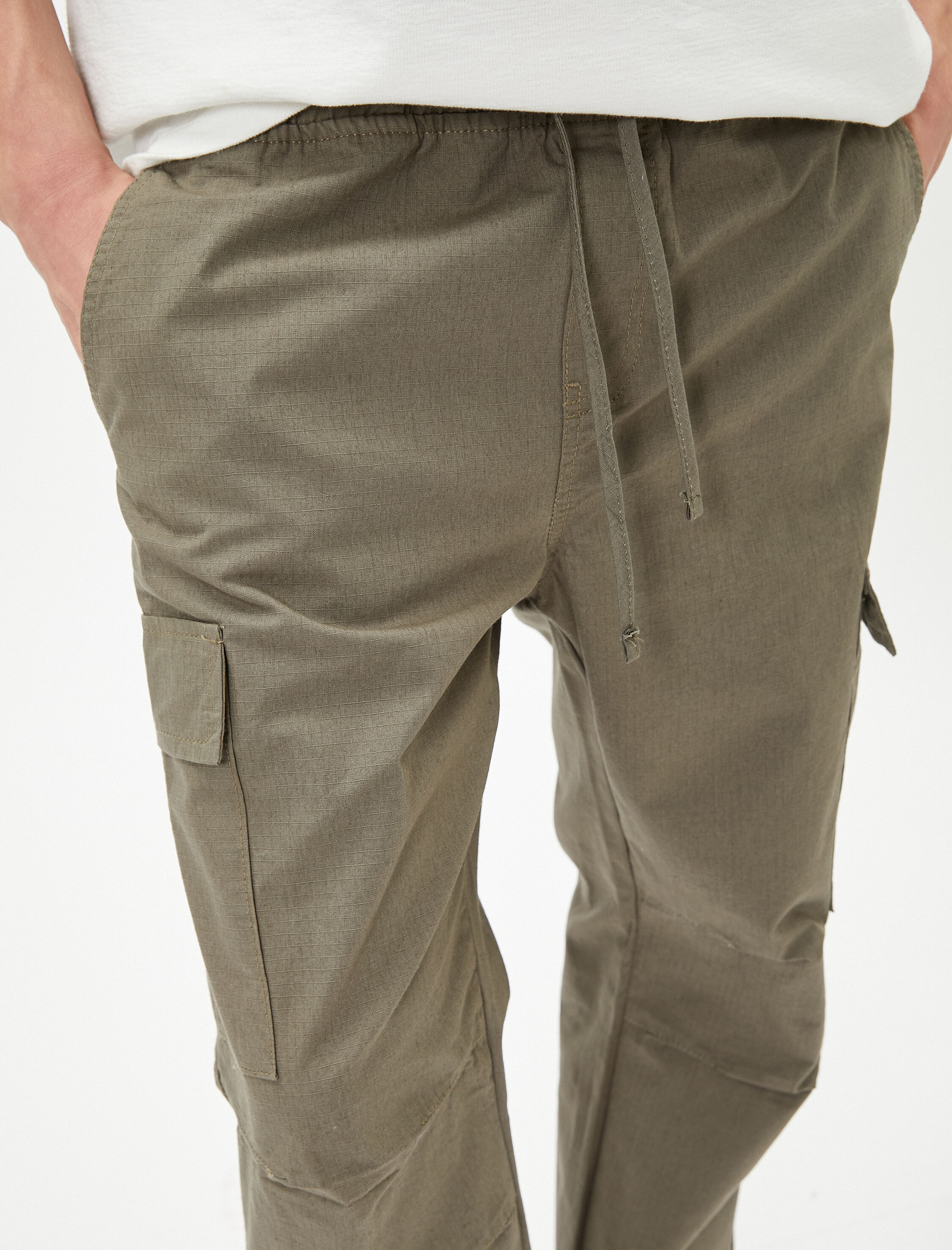   Paraşüt Pantolon Beli Bağcıklı Kargo Cep Detaylı