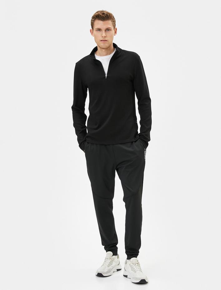  Spor Sweatshirt Yarım Fermuarlı Telefon Cebi Detaylı