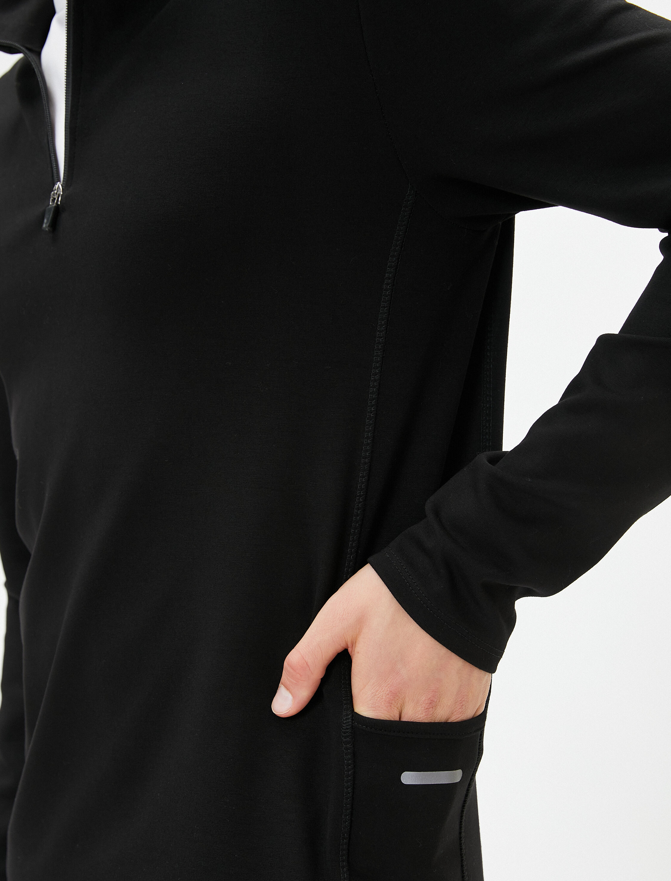 Spor Sweatshirt Yarım Fermuarlı Telefon Cebi Detaylı