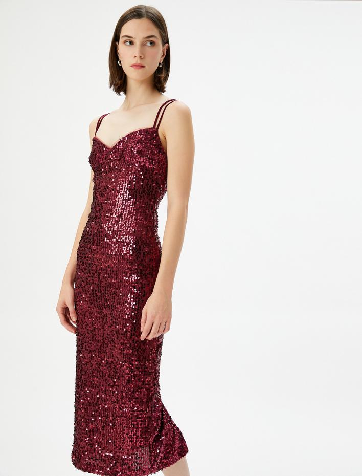  Payetli Elbise Midi Boy Çift Askılı Kalp Yaka Yırtmaç Detaylı