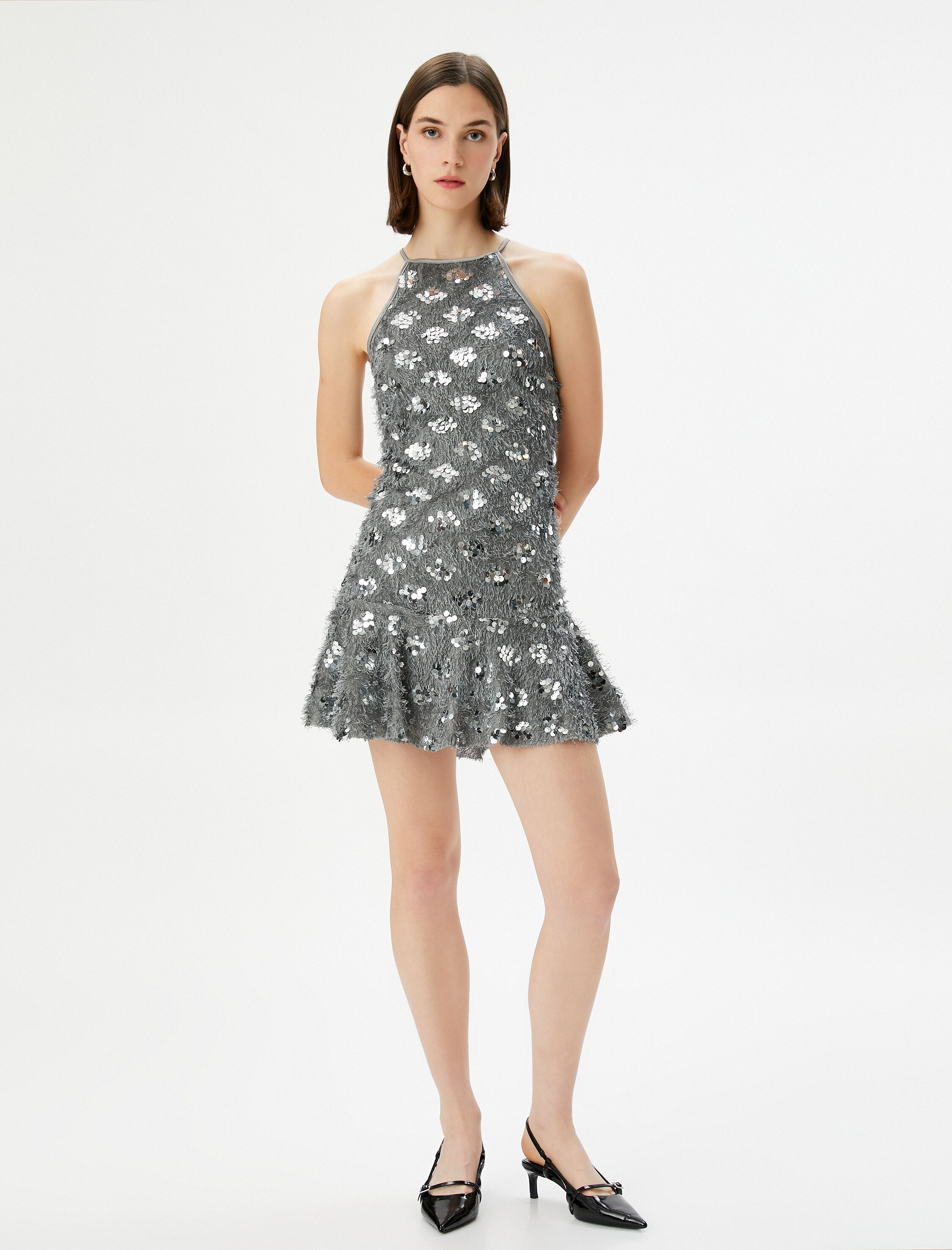   Mini Payetli Elbise Metalik Tüy Detaylı Halter Yaka