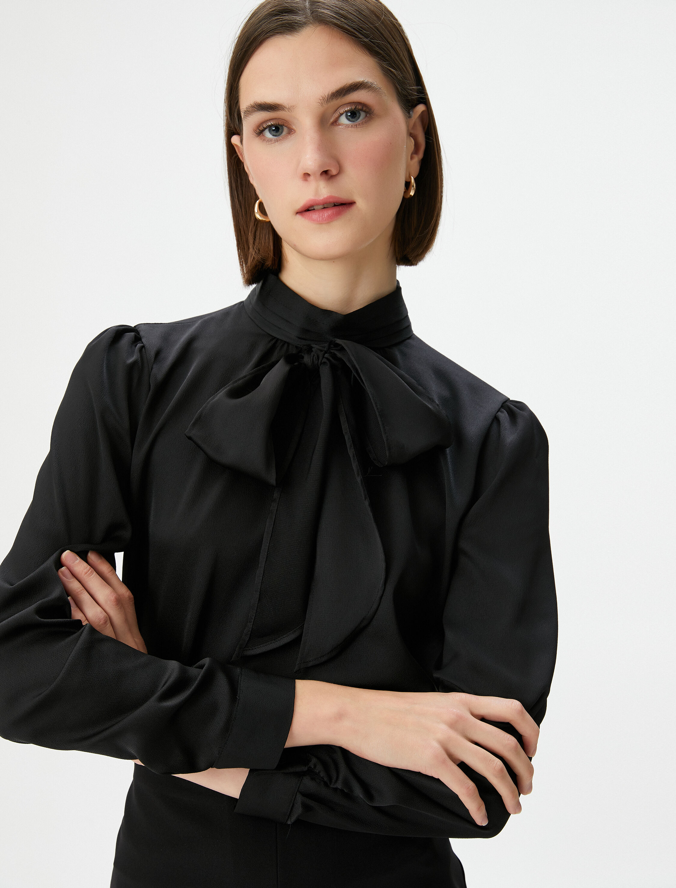   Fular Yaka Bluz Uzun Kollu Regular Fit