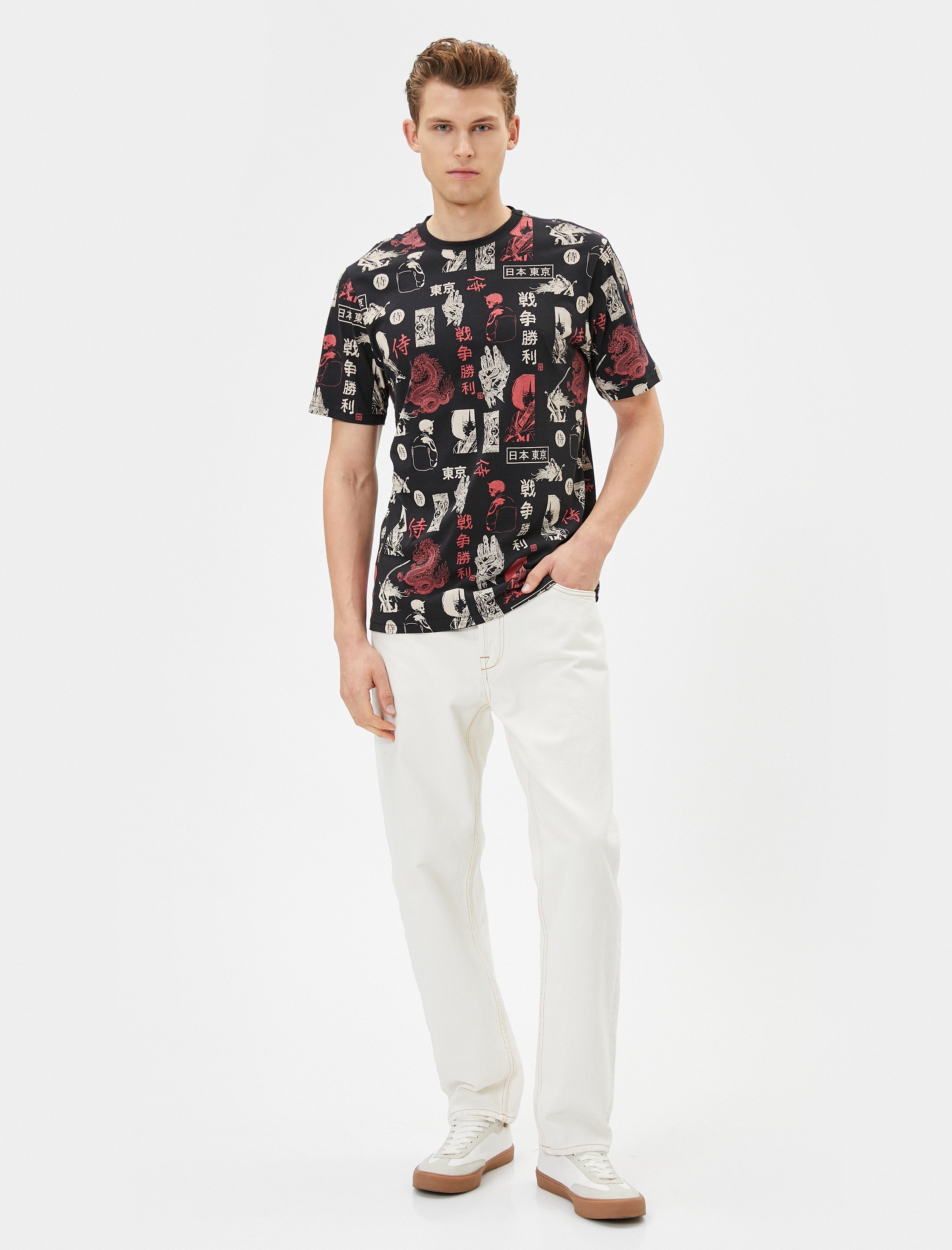   Uzakdoğu Baskılı Tişört Bisiklet Yaka Kısa Kollu Pamuklu