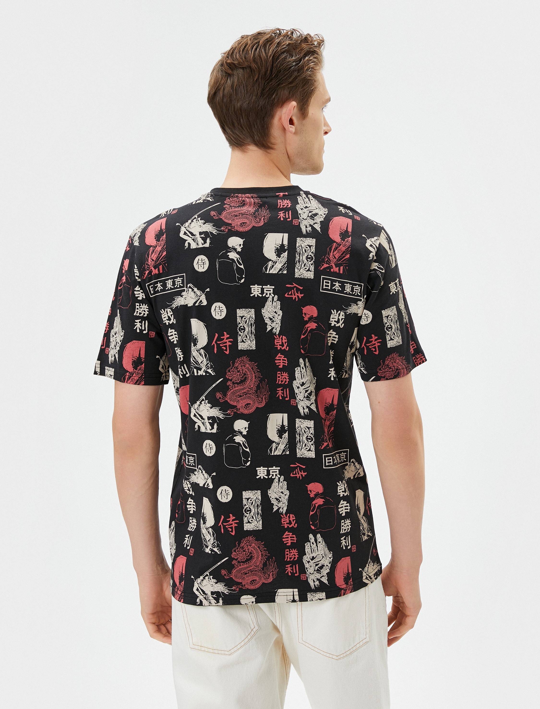   Uzakdoğu Baskılı Tişört Bisiklet Yaka Kısa Kollu Pamuklu