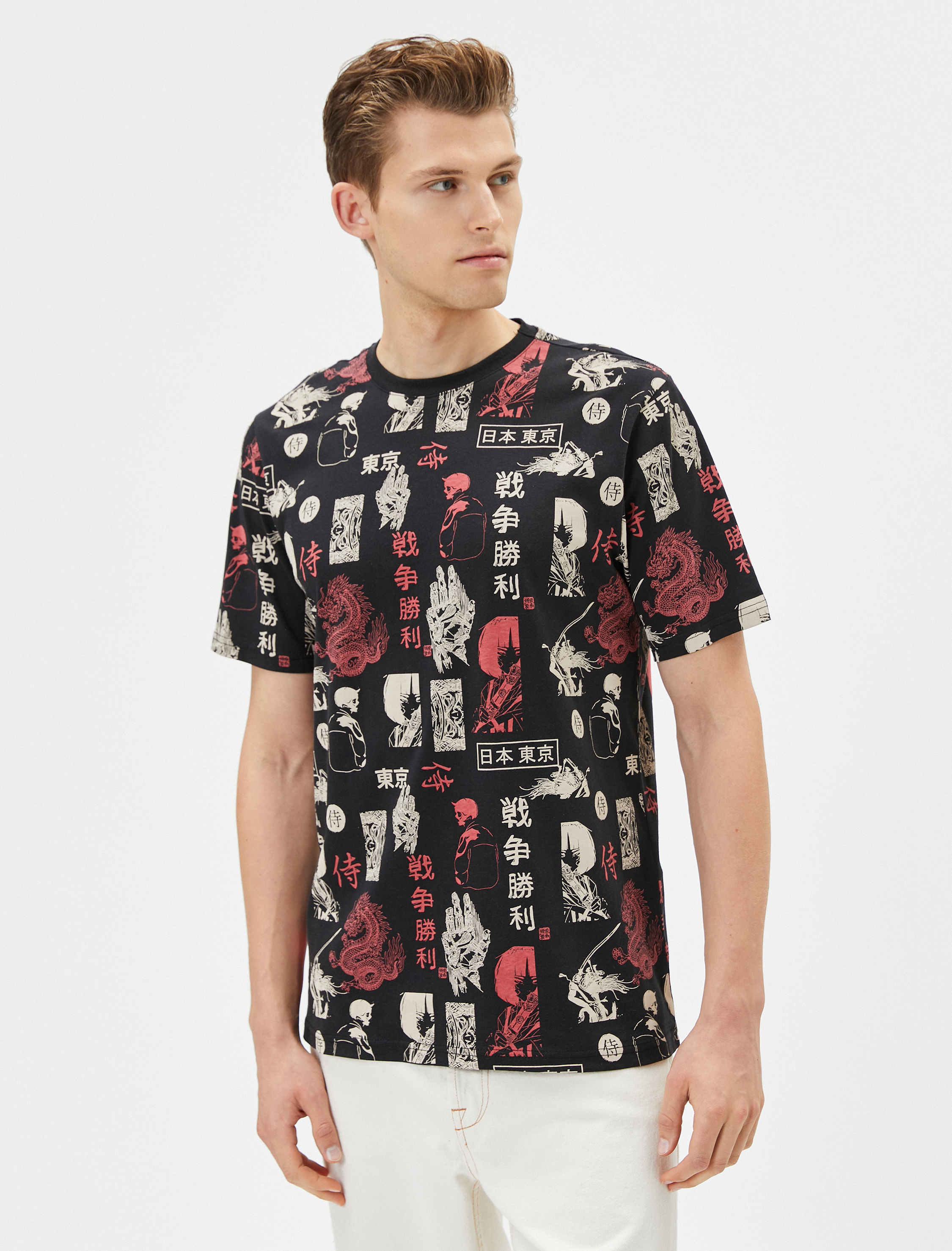   Uzakdoğu Baskılı Tişört Bisiklet Yaka Kısa Kollu Pamuklu