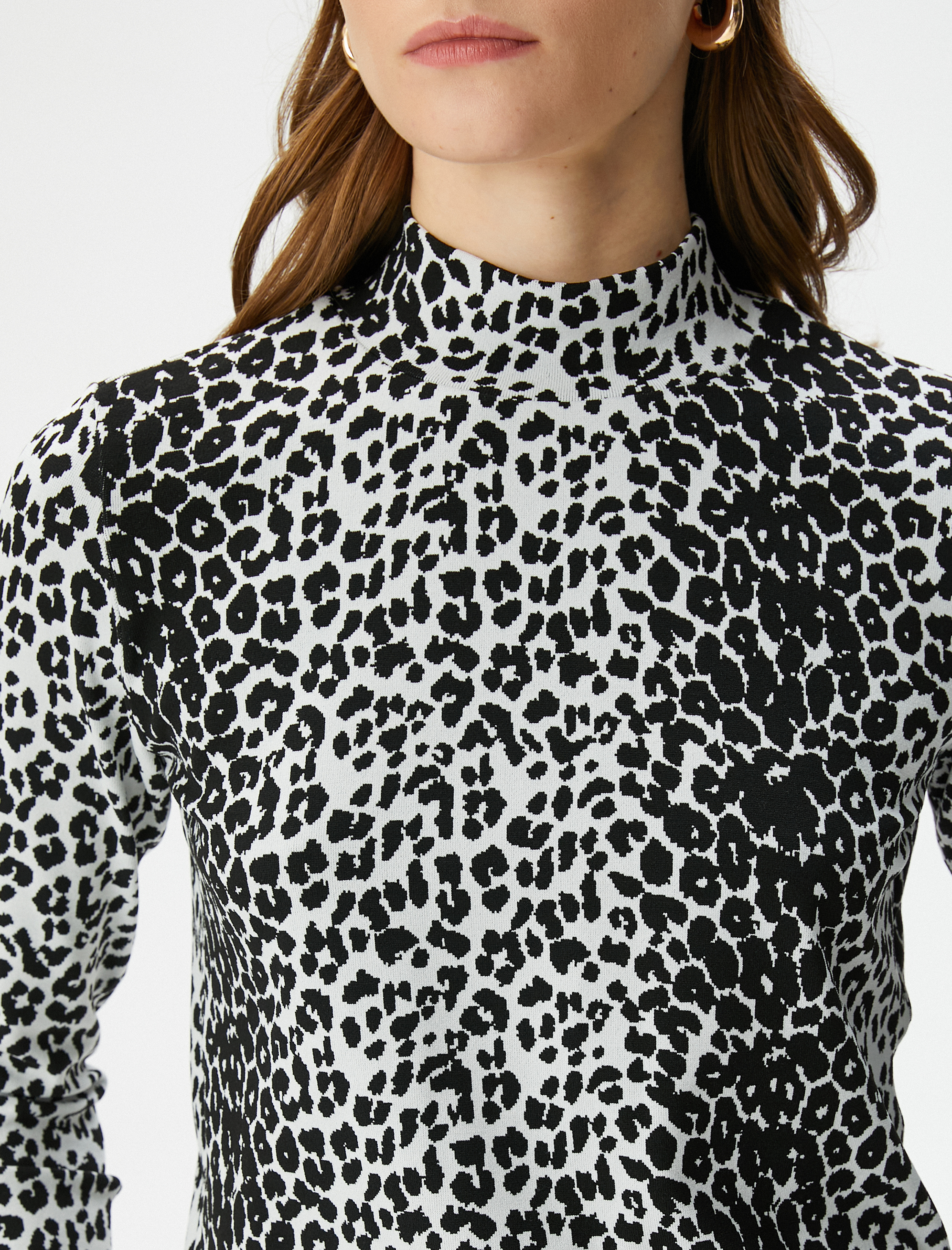  Leopar Desenli Tişört Uzun Kollu Dik Yaka