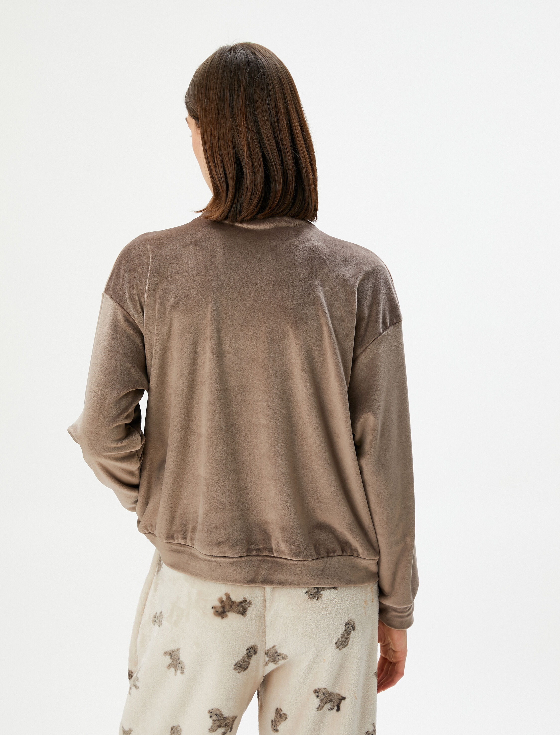   Kadife Pijama Üstü Yarım Fermuarlı Polo Yaka