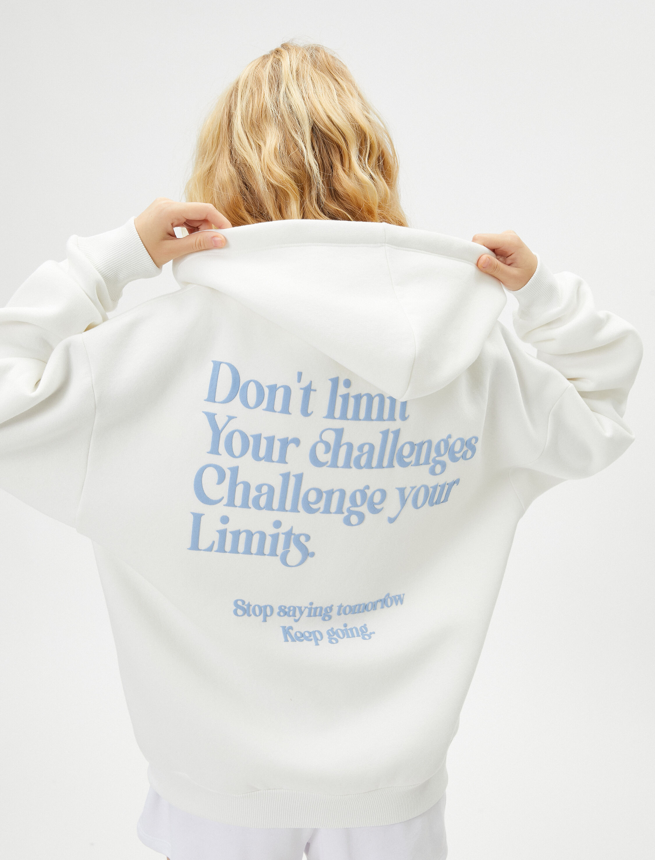   Şardonlu Fermuarlı Sweatshirt Kapüşonlu Arkası Baskılı Cepli Pamuk Karışımlı