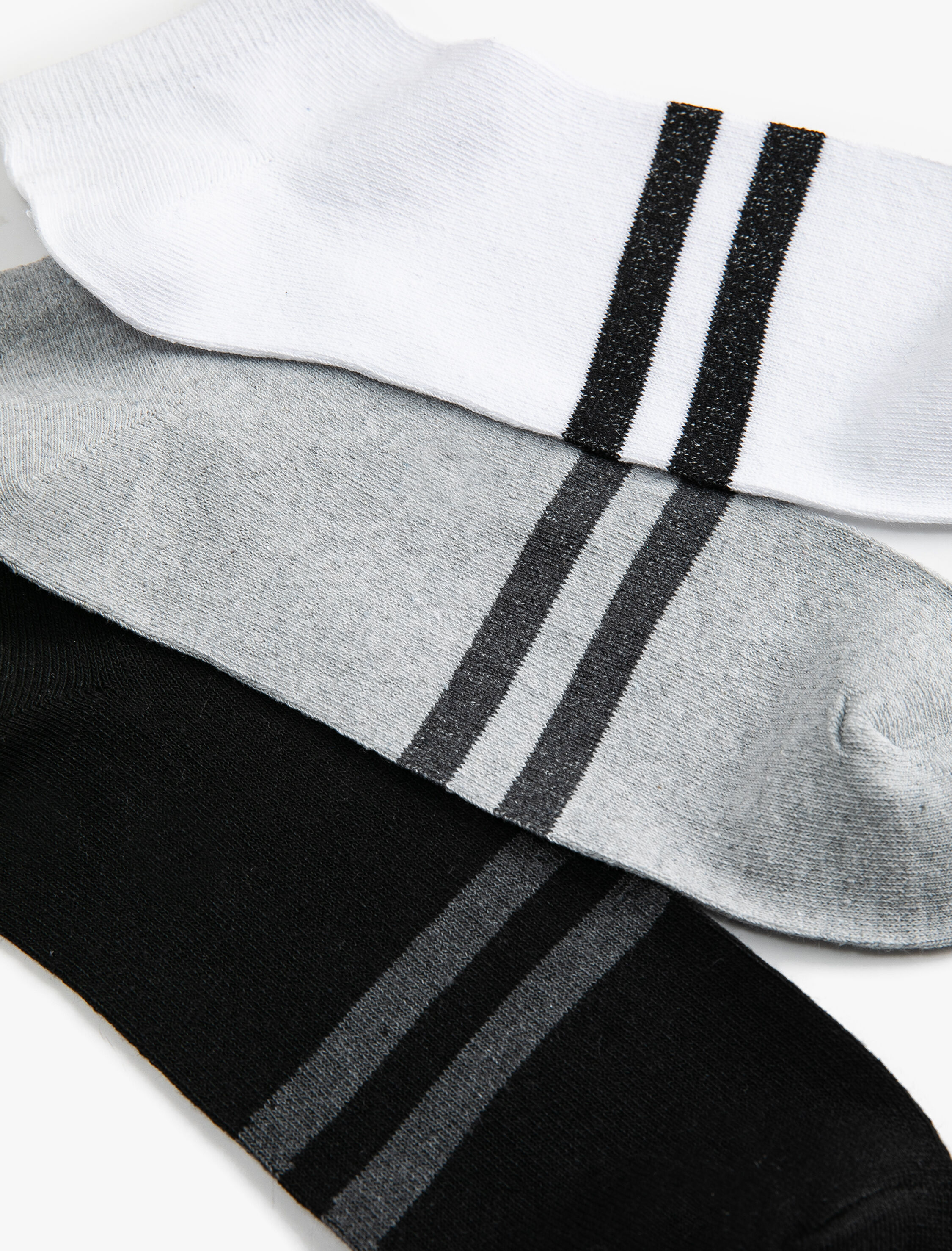  Erkek 3'lü Patik Çorap Seti Çok Renkli Şerit Detaylı