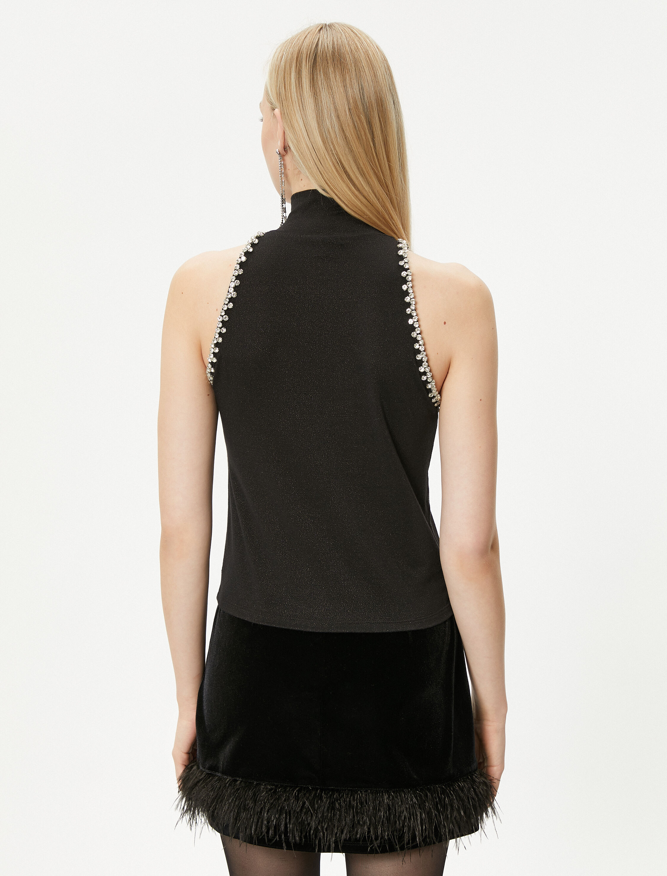   Halter Yaka Üst Parlak Taş Detaylı Yarım Balıkçı Yaka - El Emeği Koleksiyonu