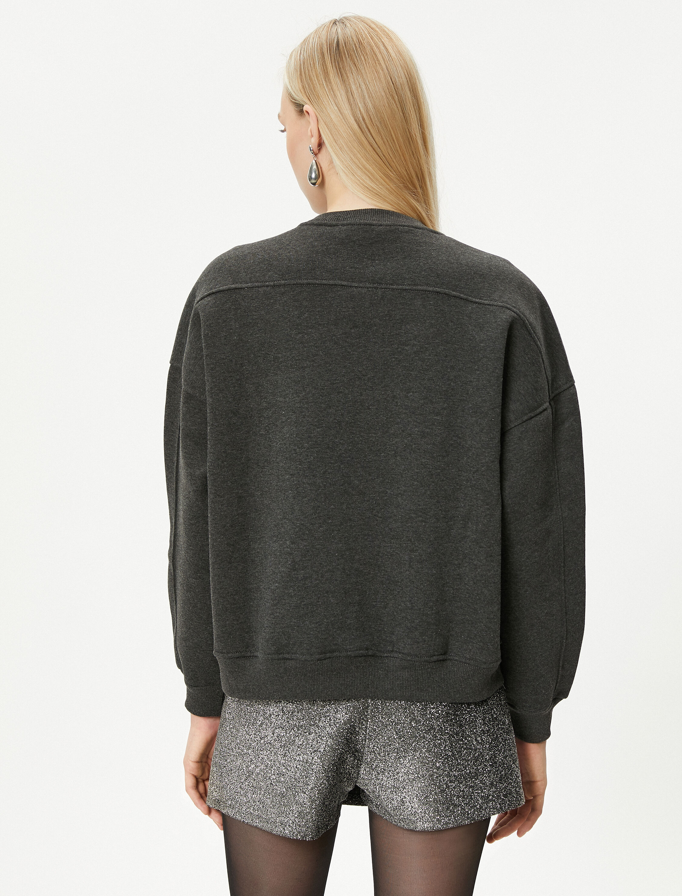   Bisiklet Yaka Sweatshirt Parlak Taşlı Regular Fit - El Emeği Koleksiyonu