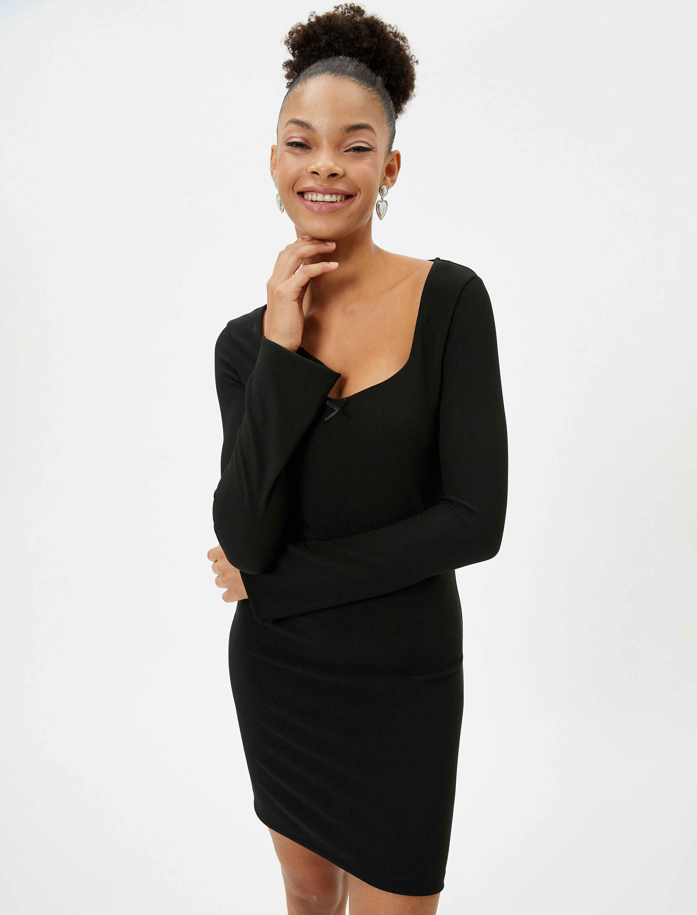   Mini Düz Kalem Elbise Kare Yaka Uzun Geniş Kollu  Fiyonk Detaylı