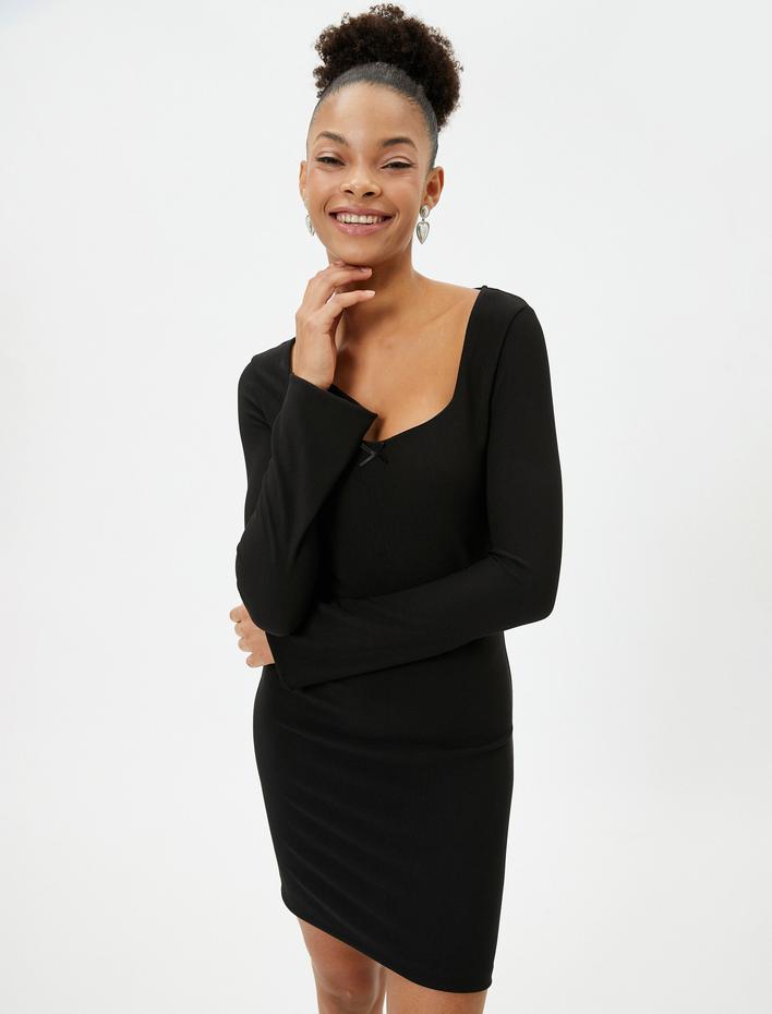  Mini Düz Kalem Elbise Kare Yaka Uzun Geniş Kollu  Fiyonk Detaylı