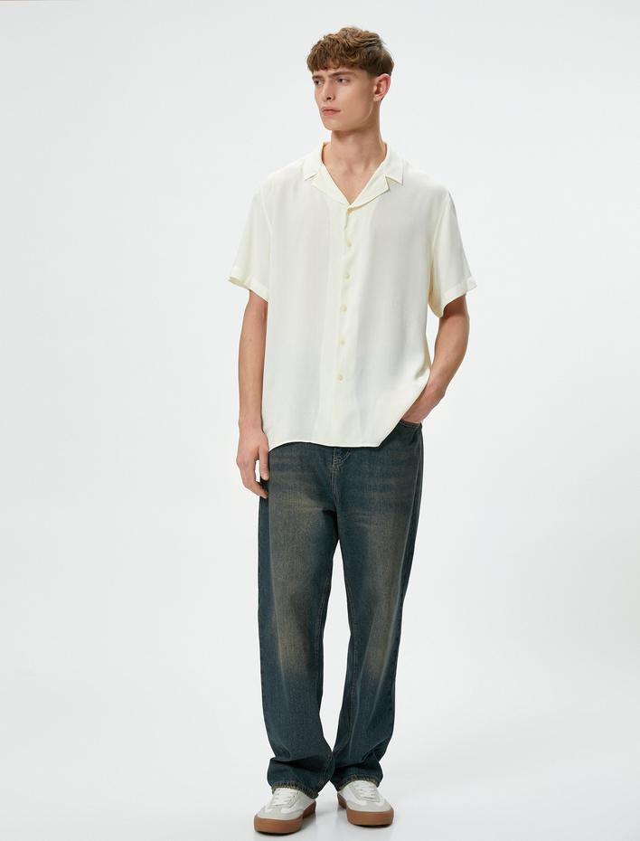  Devrik Yaka Kısa Kollu Gömlek