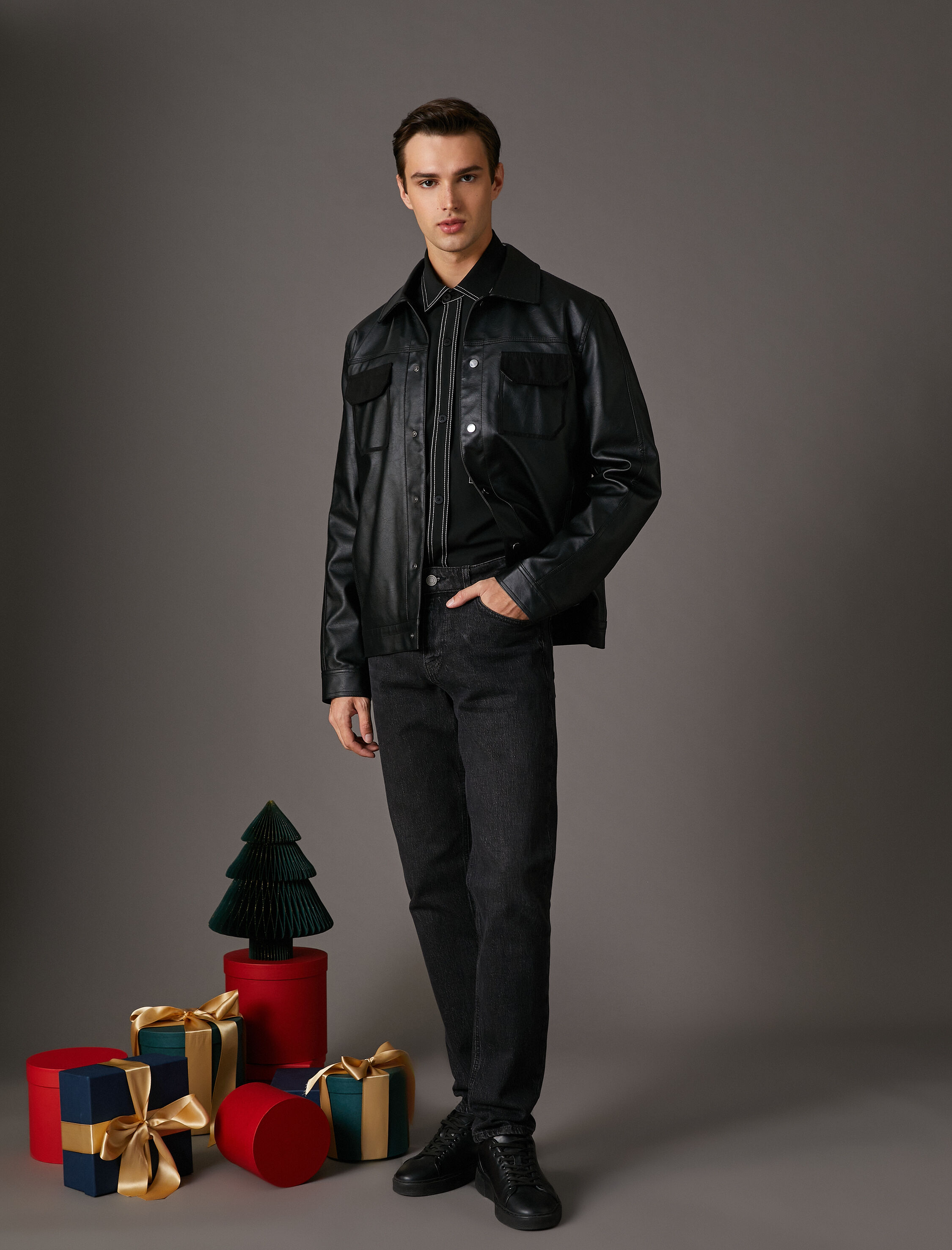   Deri Görünümlü Ceket Kapaklı Çift Cepli Klasik Yaka Çıtçıt Düğmeli