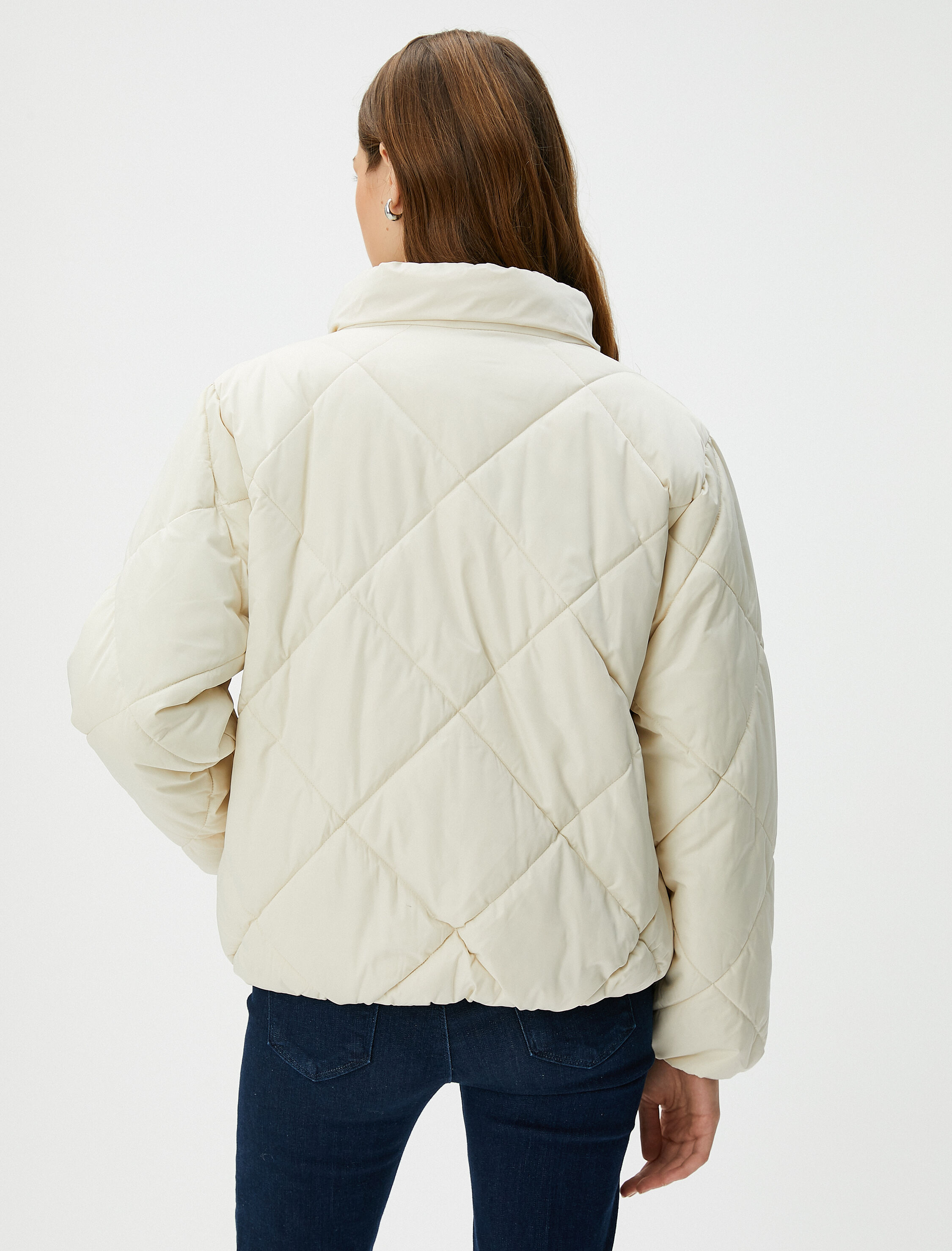   Şişme Mont Kapitone Kısa Dik Yaka Cepli Rahat Kalıp