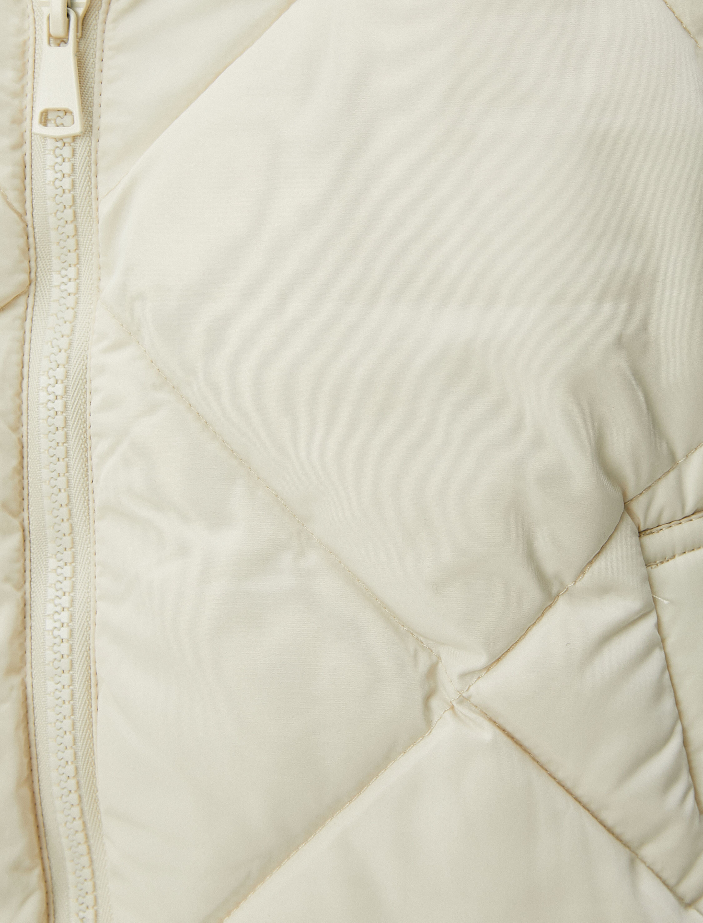   Şişme Mont Kapitone Kısa Dik Yaka Cepli Rahat Kalıp