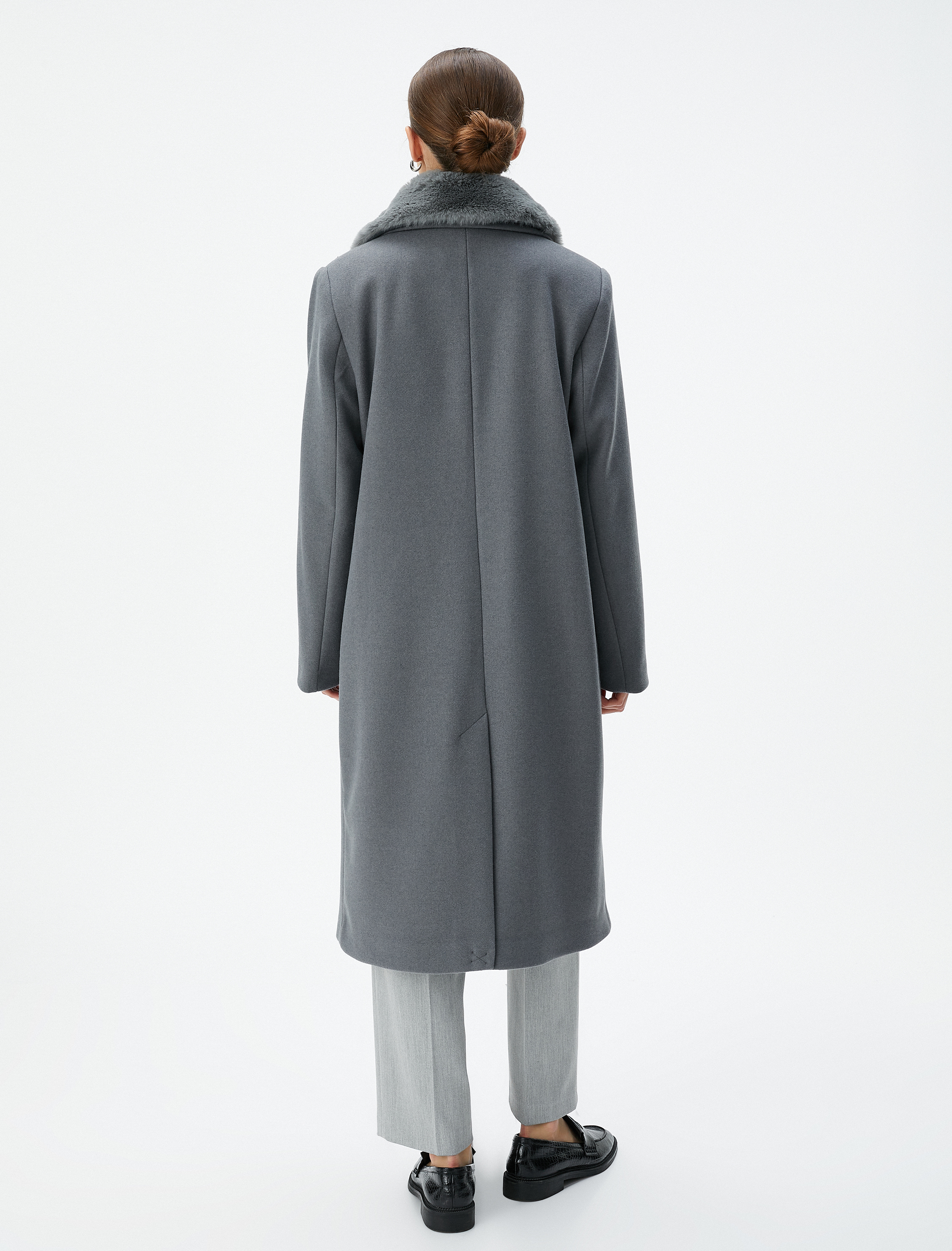   Uzun Kaşe Kaban Çıkarılabilir Suni Kürklü Kruvaze Düğmeli