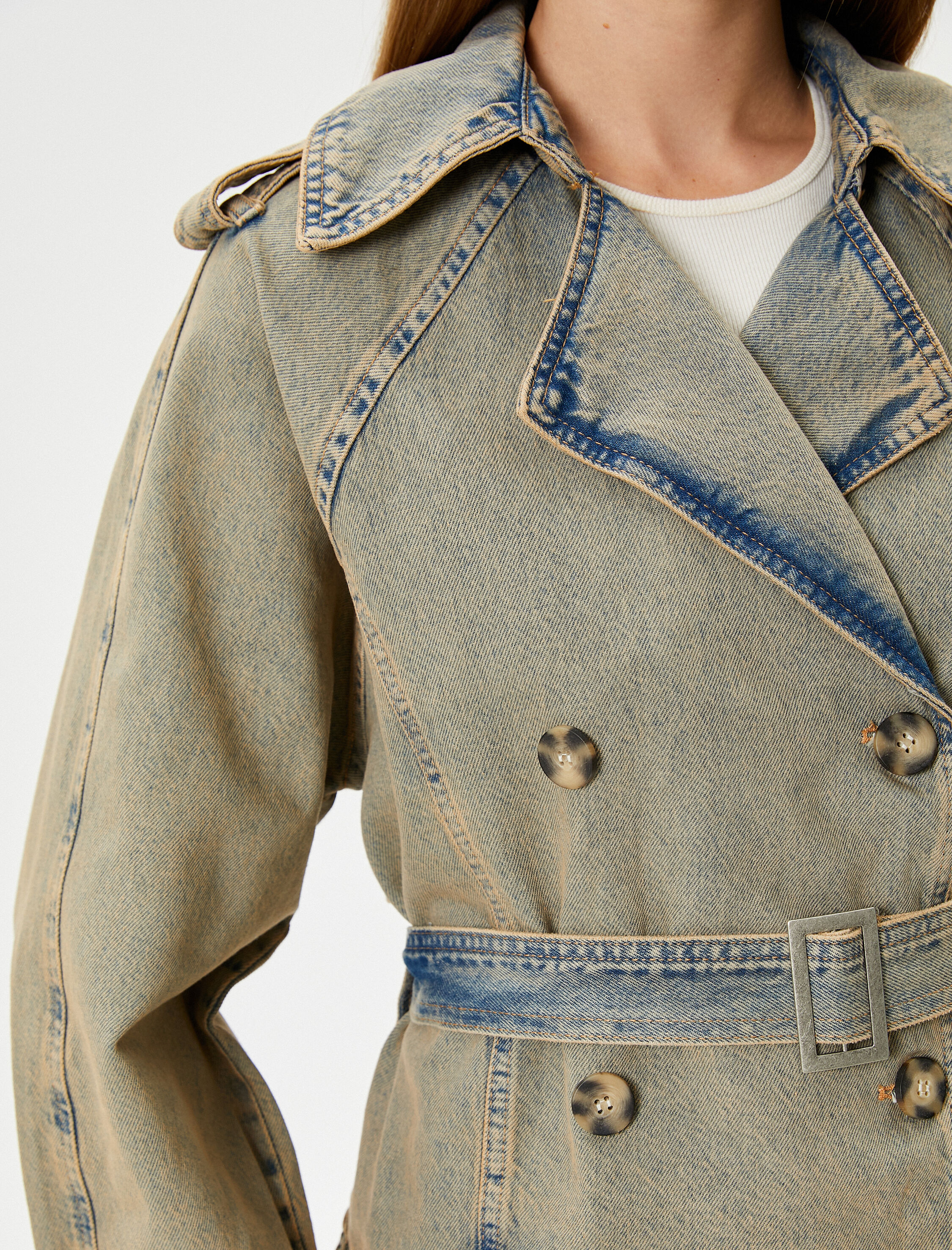   Kot Kısa Trençkot Kemer Detaylı Kruvaze Düğme Kapamalı Cepli Pamuklu