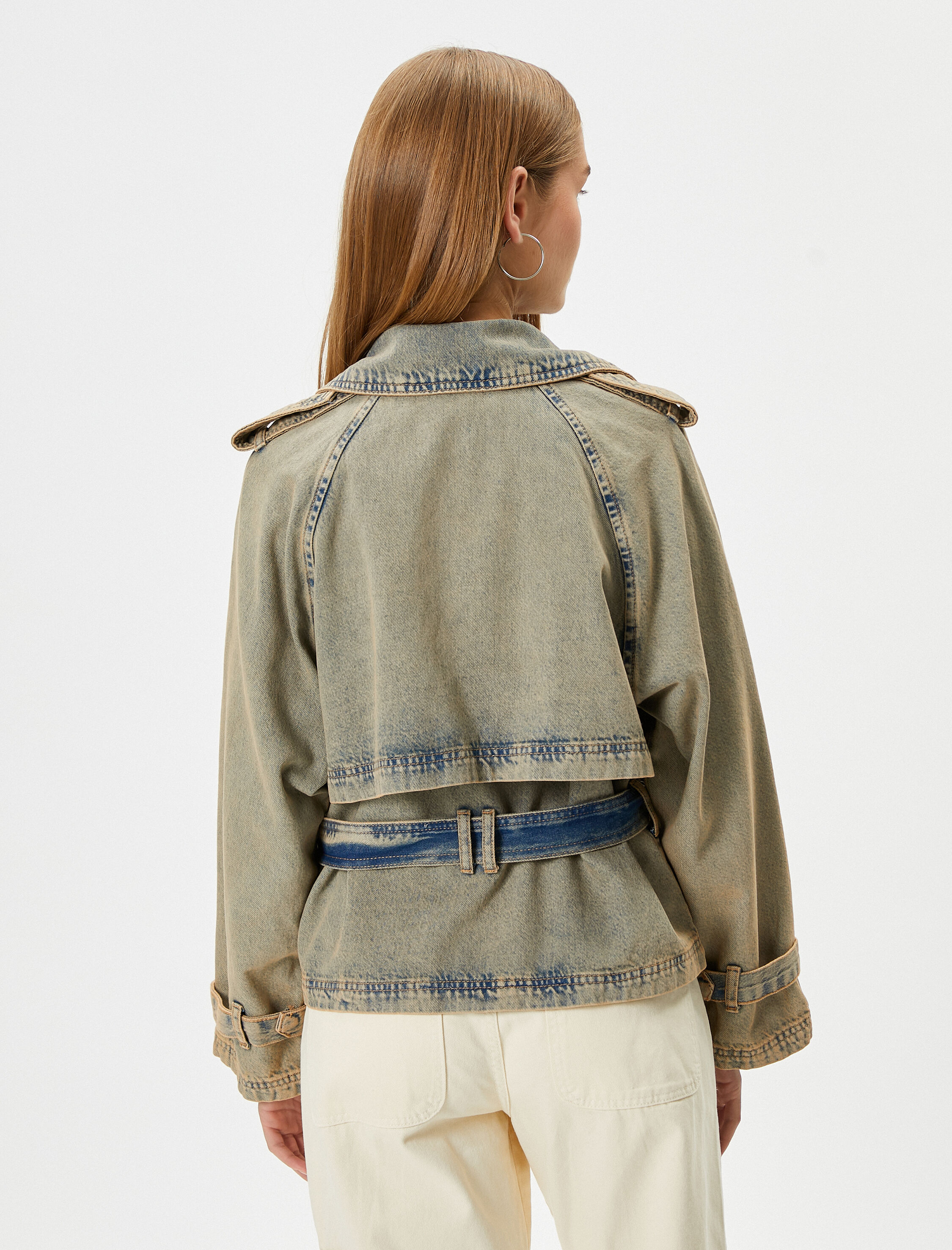   Kot Kısa Trençkot Kemer Detaylı Kruvaze Düğme Kapamalı Cepli Pamuklu