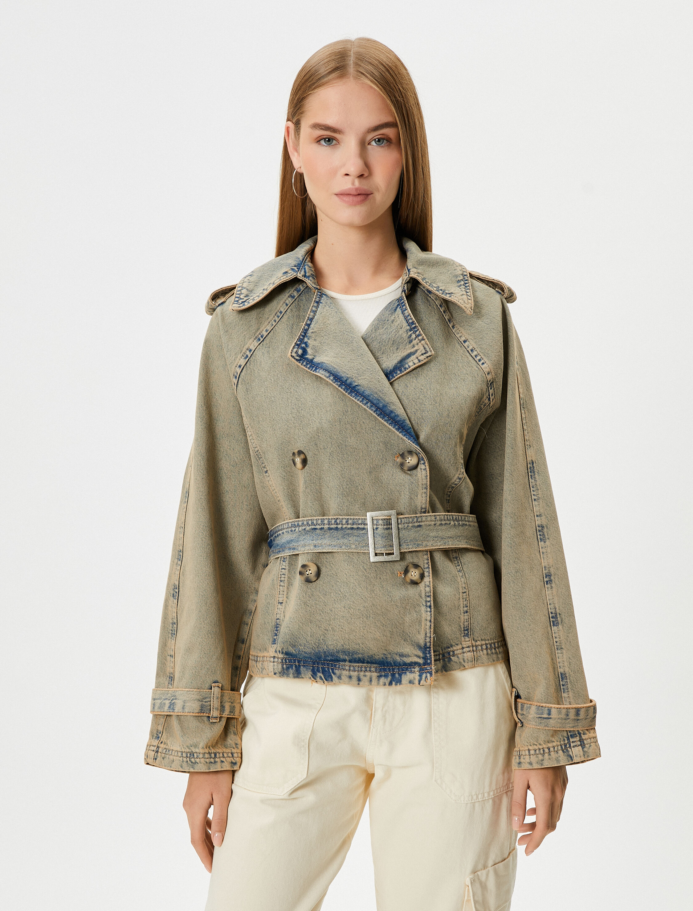   Kot Kısa Trençkot Kemer Detaylı Kruvaze Düğme Kapamalı Cepli Pamuklu