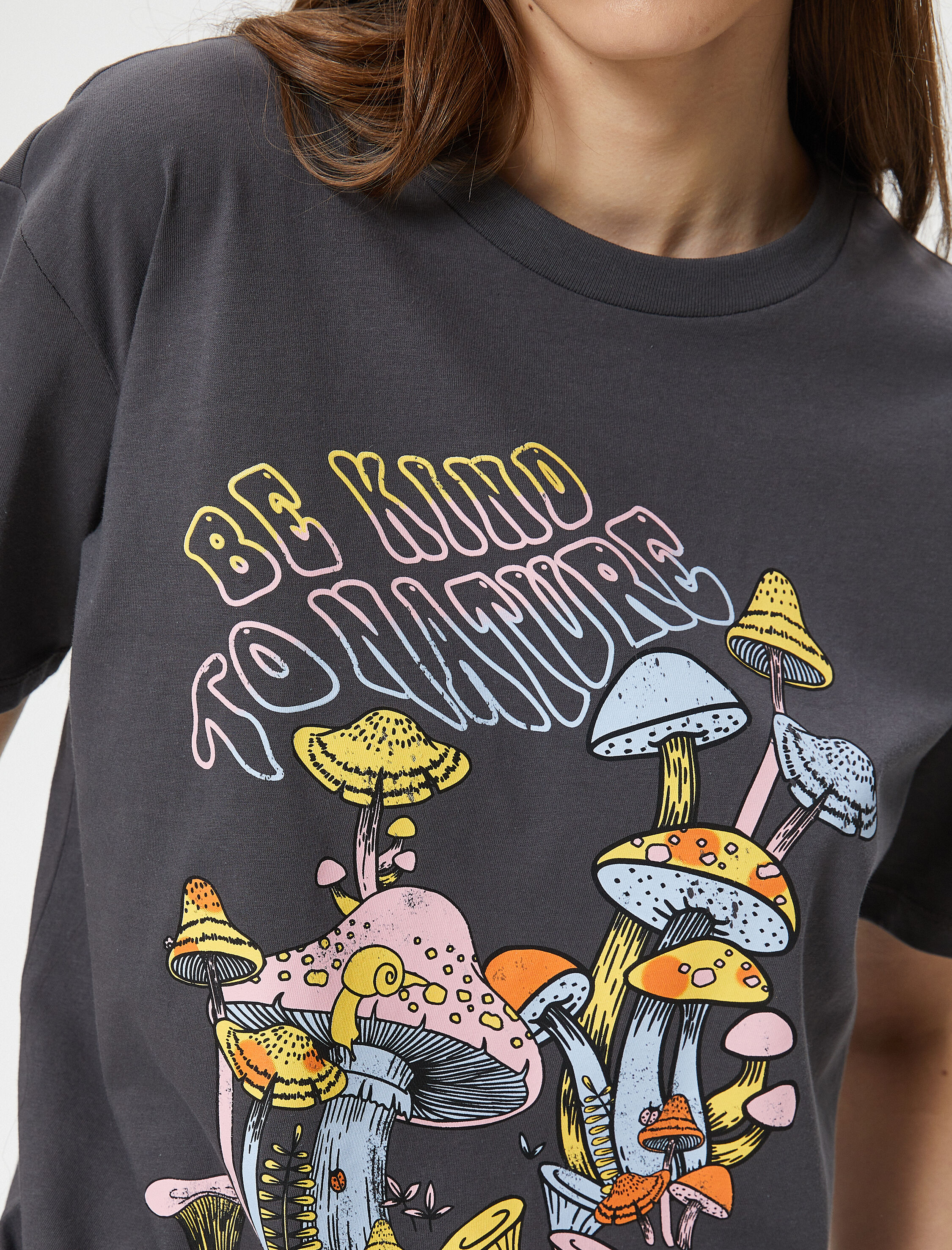   Baskılı Tişört Rahat Kalıp Kısa Kollu Bisiklet Yaka Pamuklu Soluk Efektli