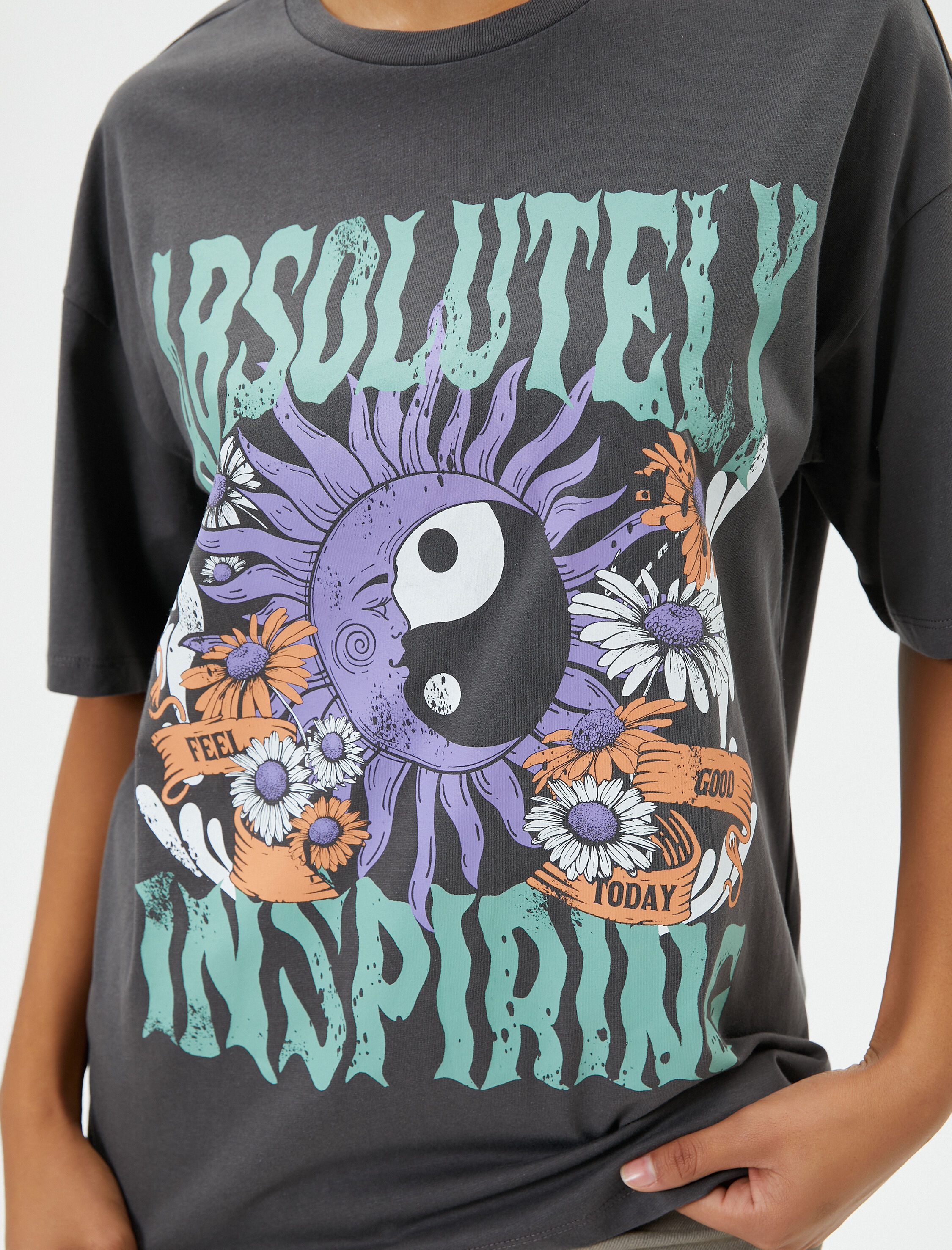   Baskılı Tişört Rahat Kalıp Kısa Kollu Bisiklet Yaka Pamuklu Soluk Efektli