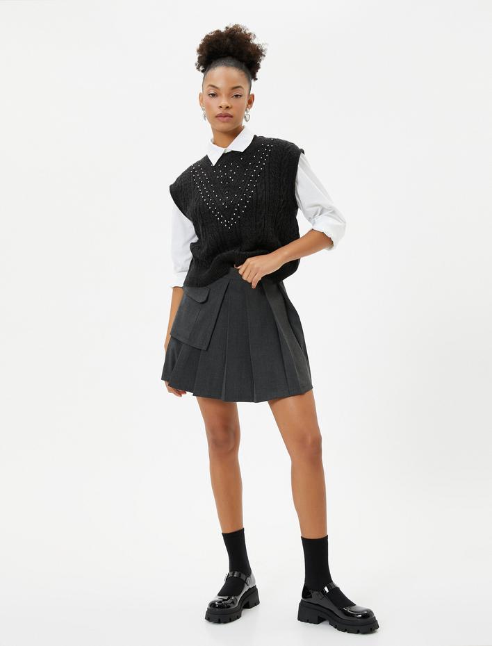  Triko Süveter Boncuk İşlemeli Kolsuz Yuvarlak Yaka