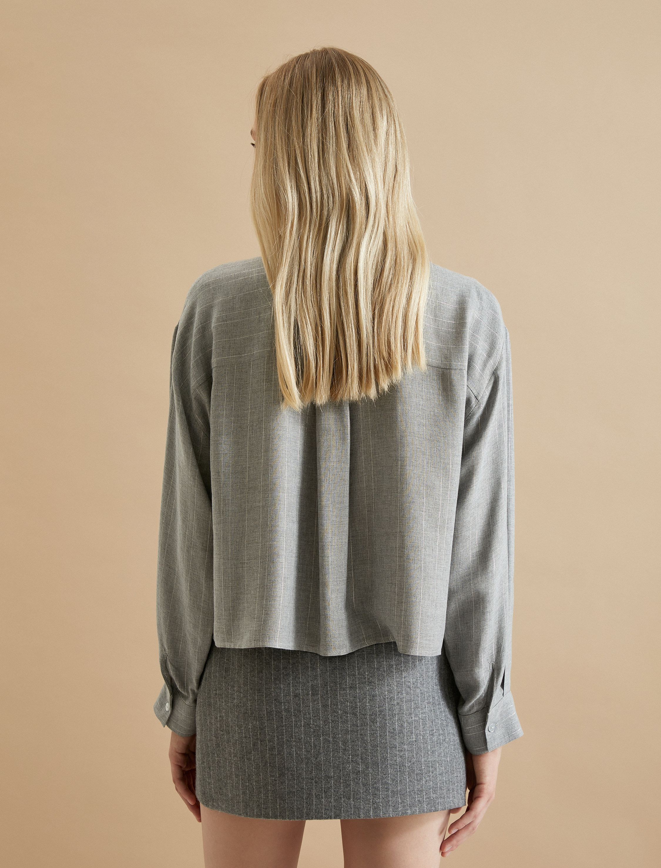   Koton X Şahika Ercümen - Düğmeli Uzun Kollu Crop Gömlek