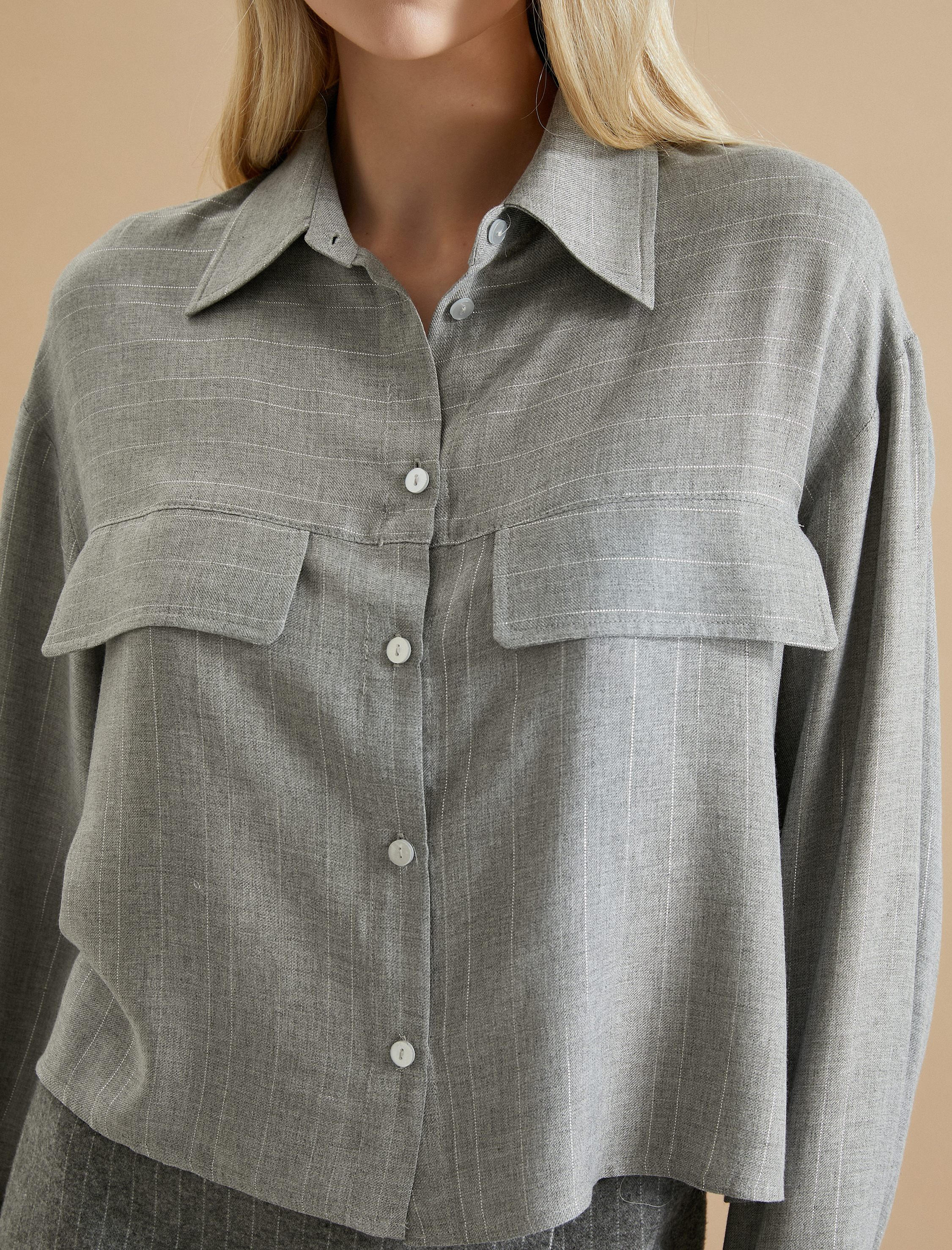   Koton X Şahika Ercümen - Düğmeli Uzun Kollu Crop Gömlek