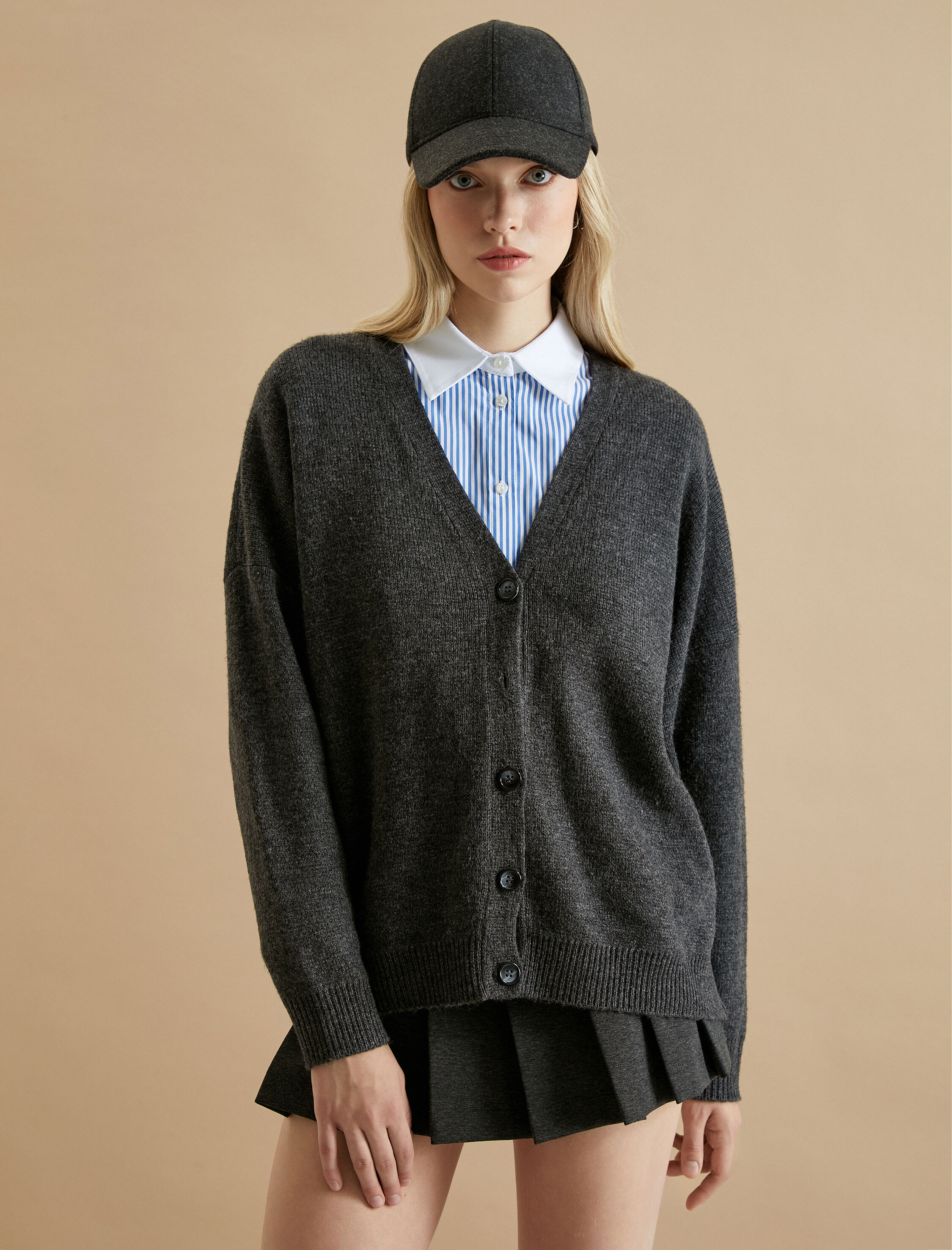   Triko Oversize Hırka V Yaka Düğmeli