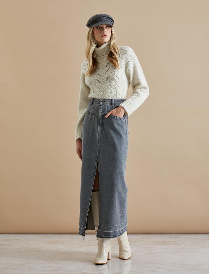  Koton X Şahika Ercümen - Yarım Balıkçı Yaka Boncuklu Kazak