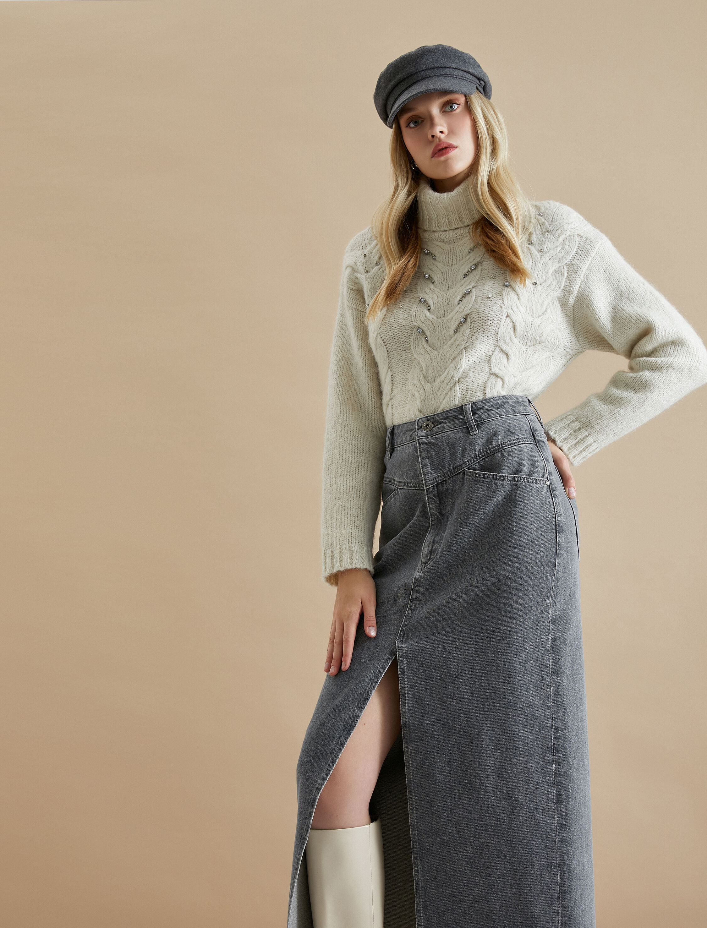   Önden Yırtmaçlı Kot Etek Midi Boy Cepli Pamuklu Rahat Kalıp