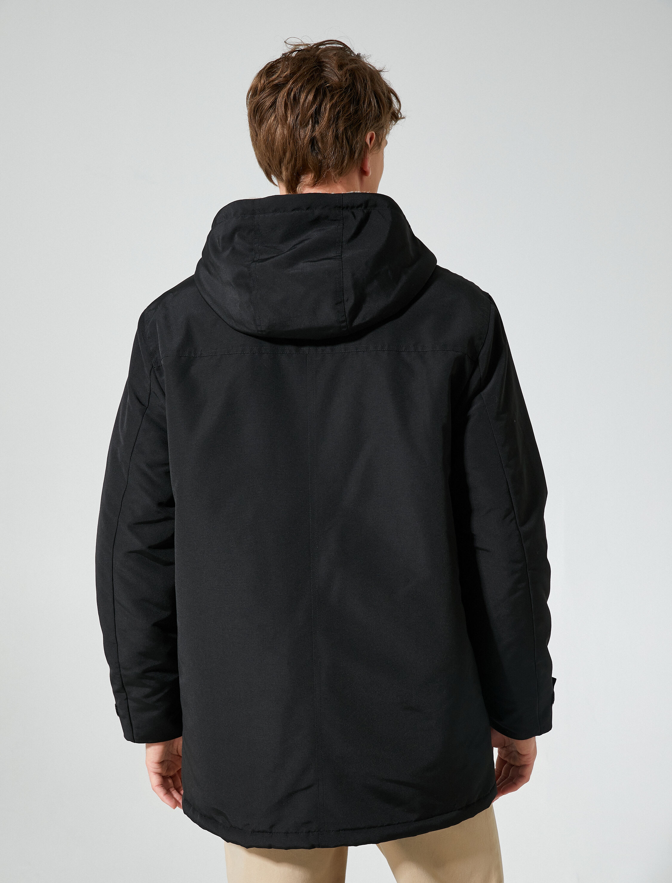 Fermuarlı Kapşonlu Parka Cepli Peluş Detaylı