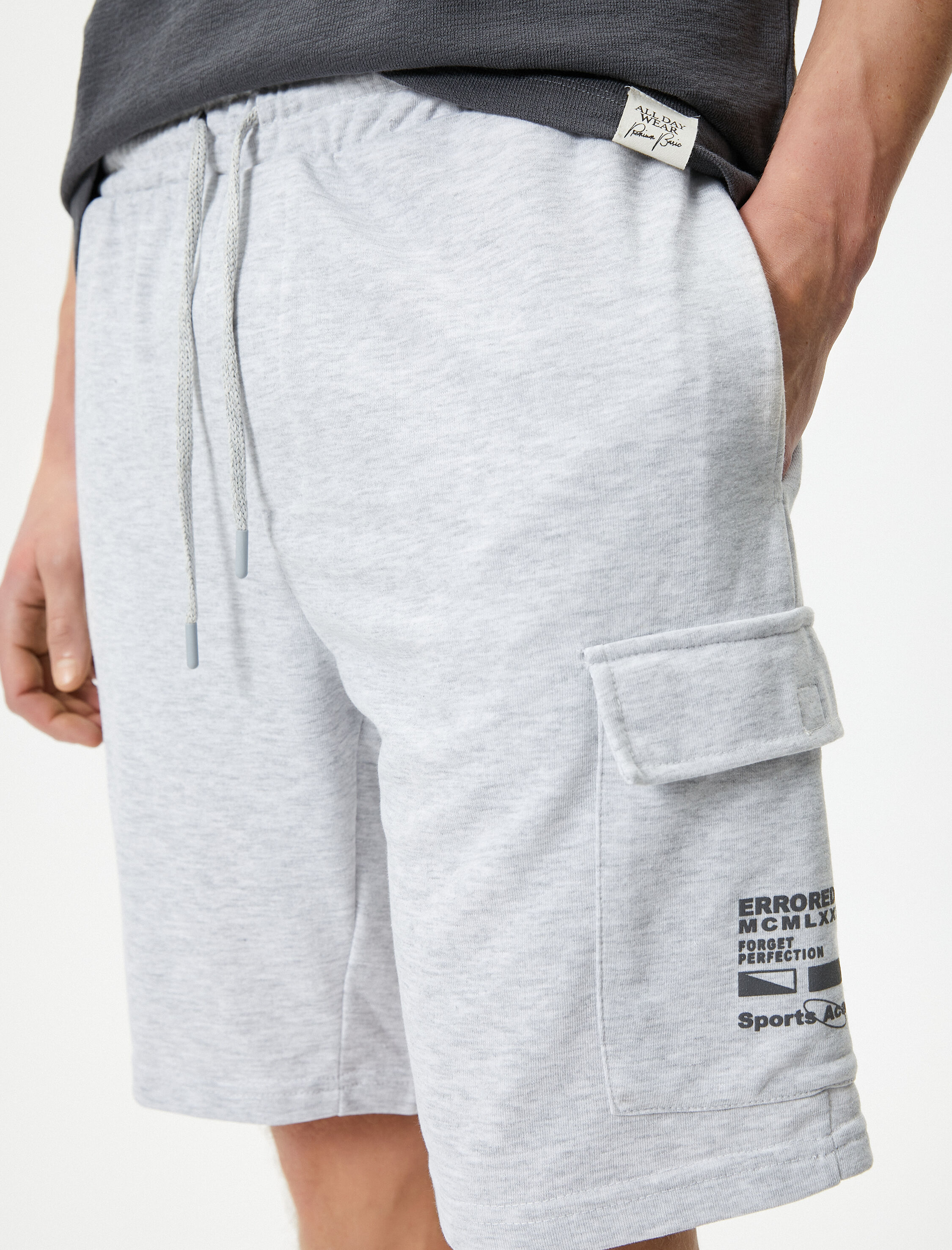   Dar Kesim Kargo Şort