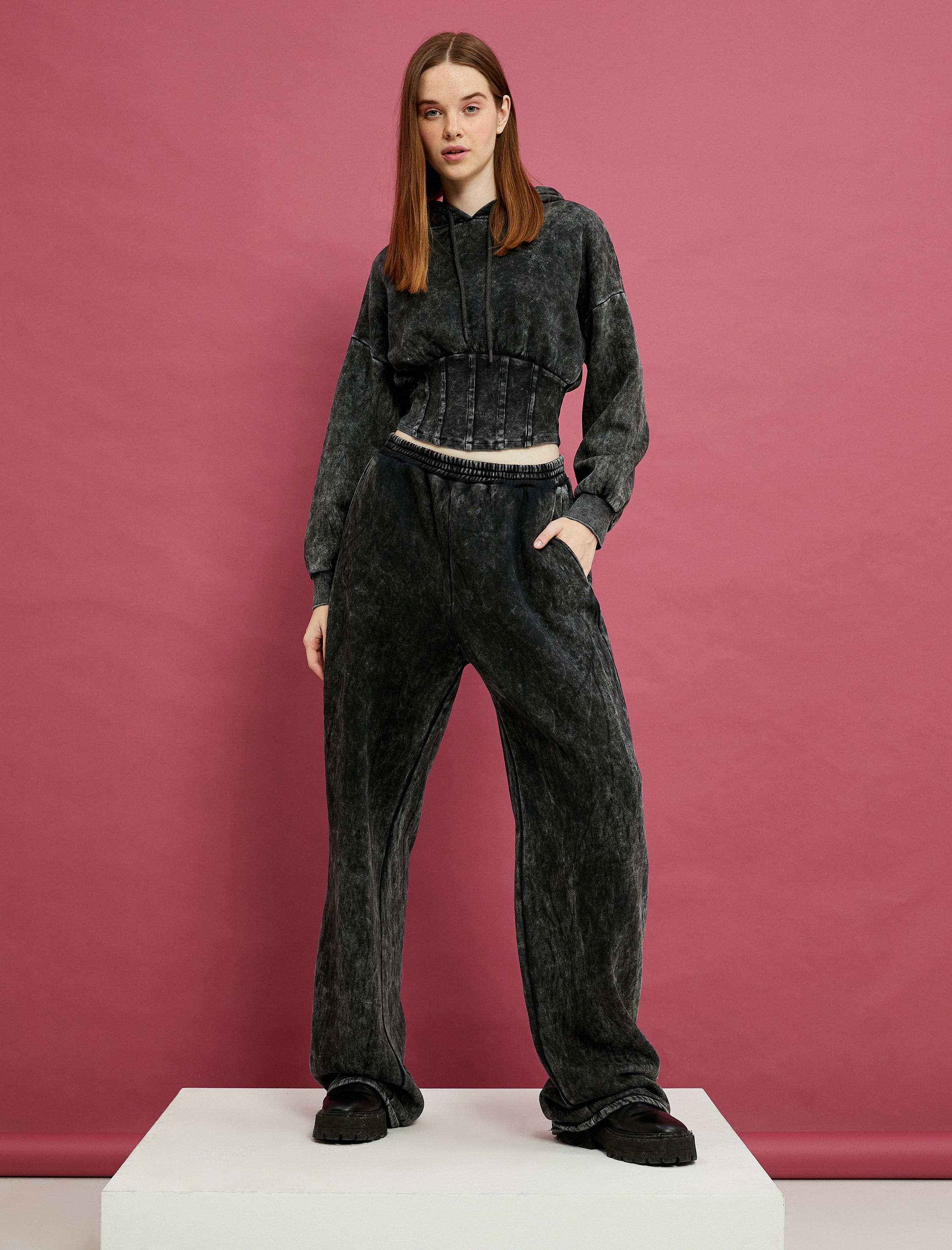   Şardonlu Batik Desenli Sweatshirt Bisiklet Yaka Korse Görünümlü