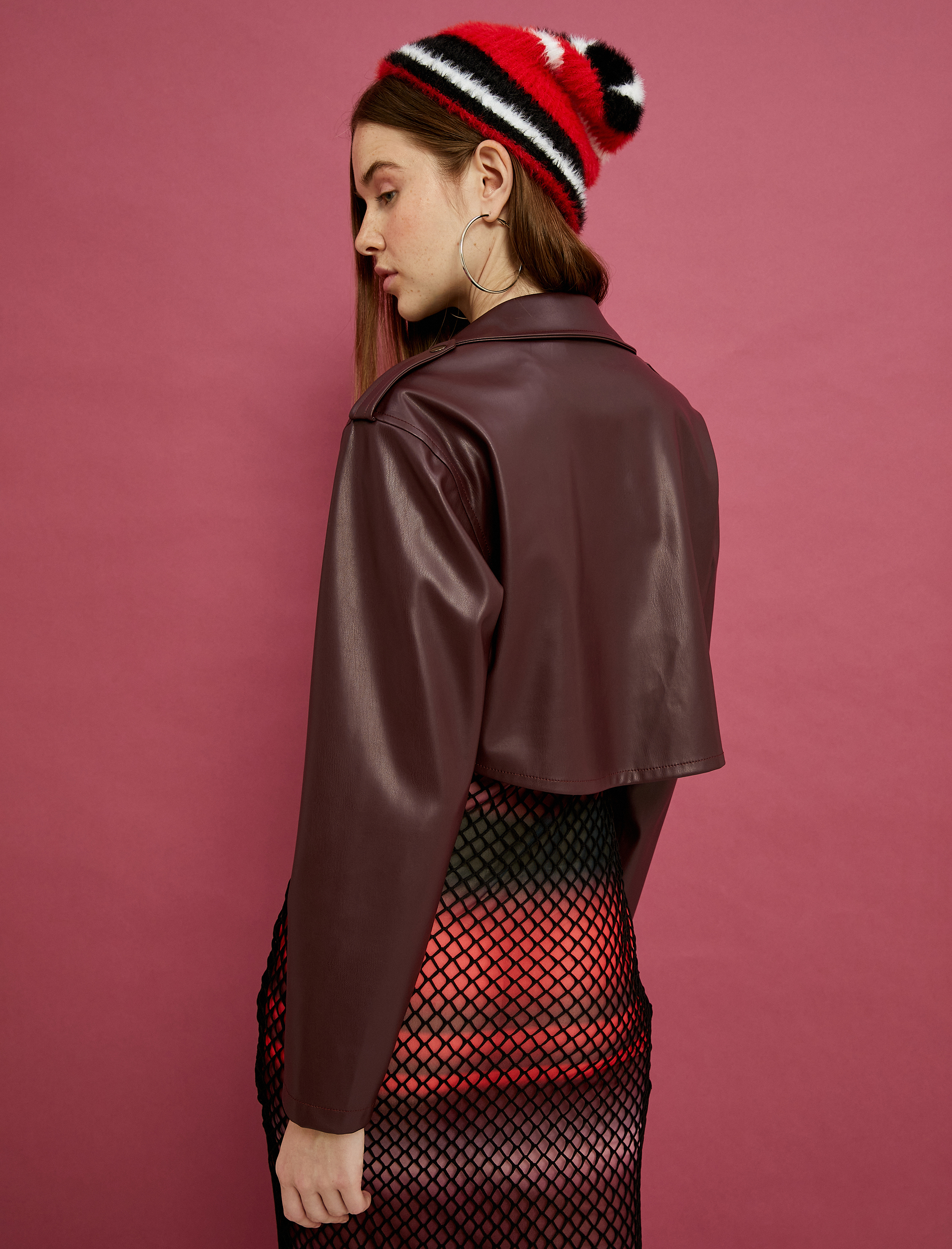   Crop Ceket Deri Görünümlü Kapaklı Geniş Cepli Gömlek Yaka