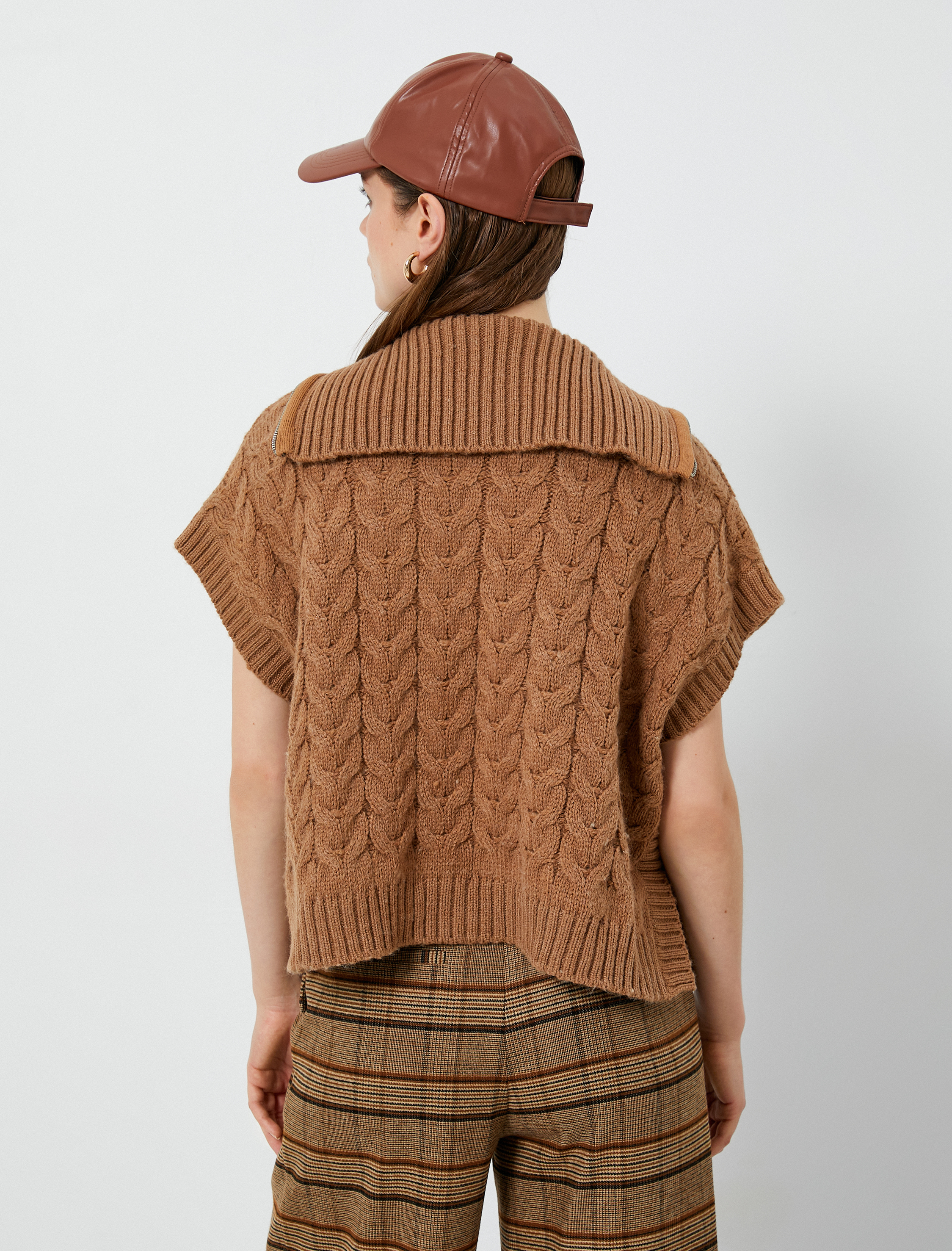   Oversize Süveter Örgü Yarım Fermuarlı Geniş Yaka Saç Örgüsü Desenli