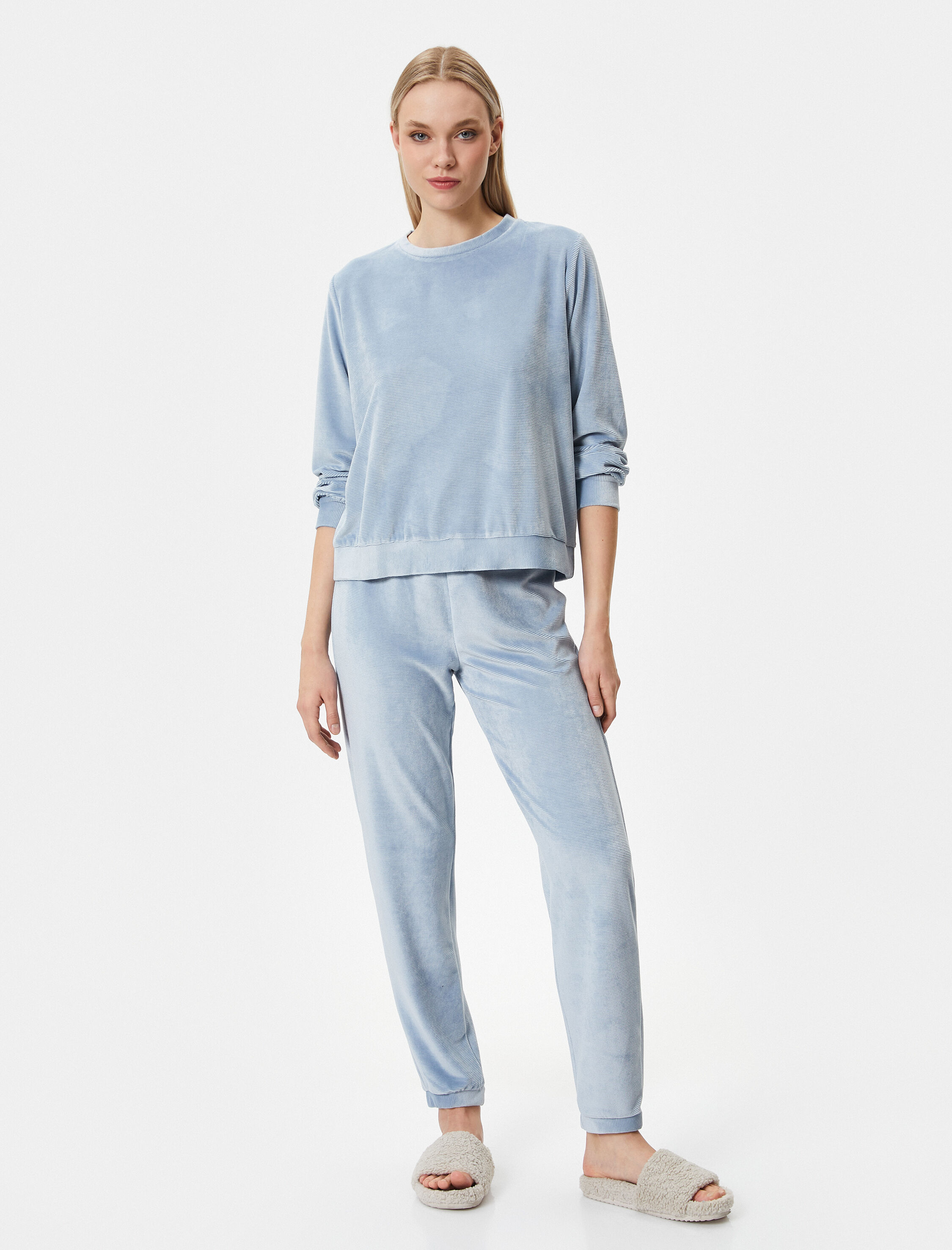   Kışlık Pijama Üstü Kadife Yumuşak Dokulu Uzun Kollu Bisiklet Yaka