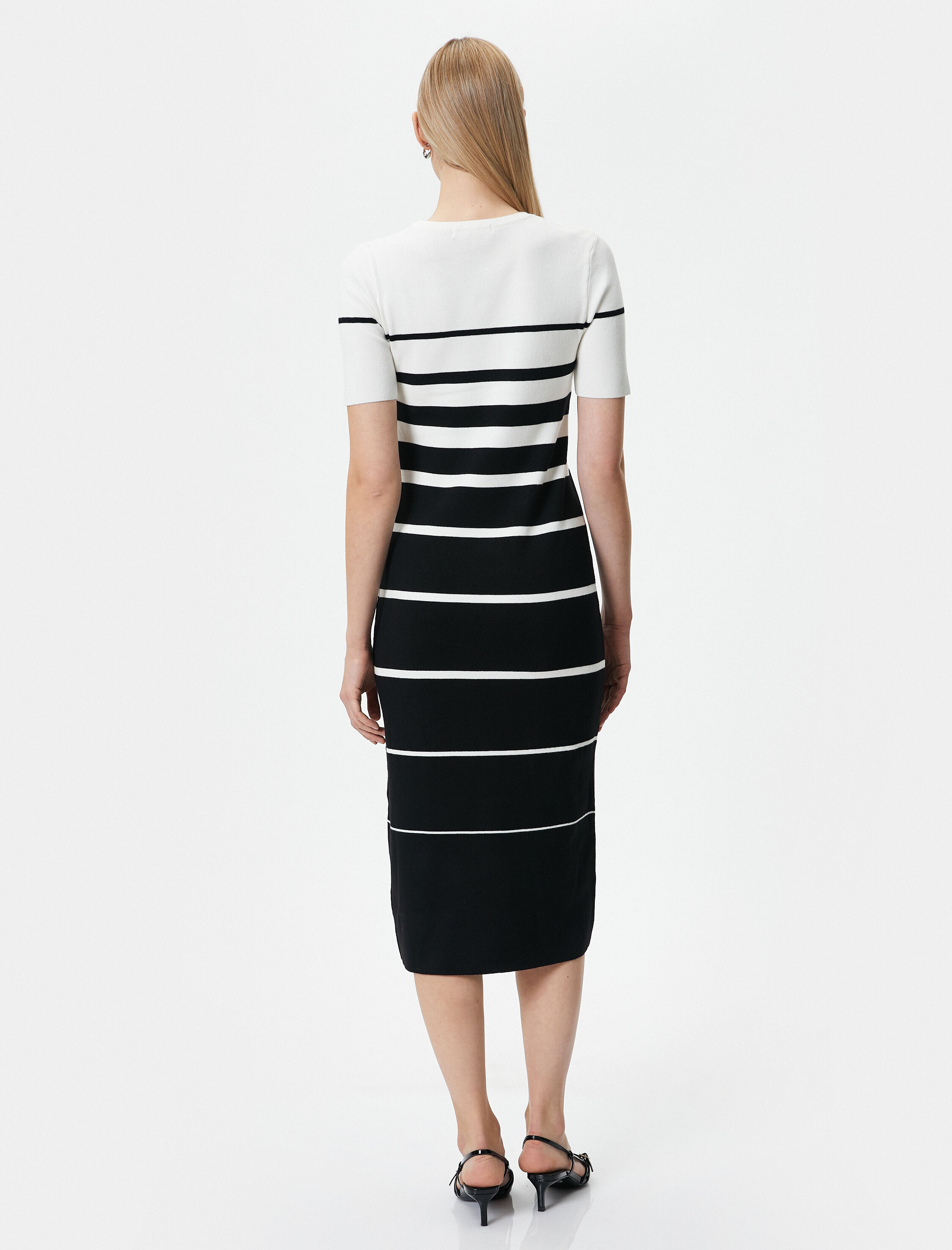   Midi Triko Elbise Kısa Kollu Bisiklet Yaka Bodycon