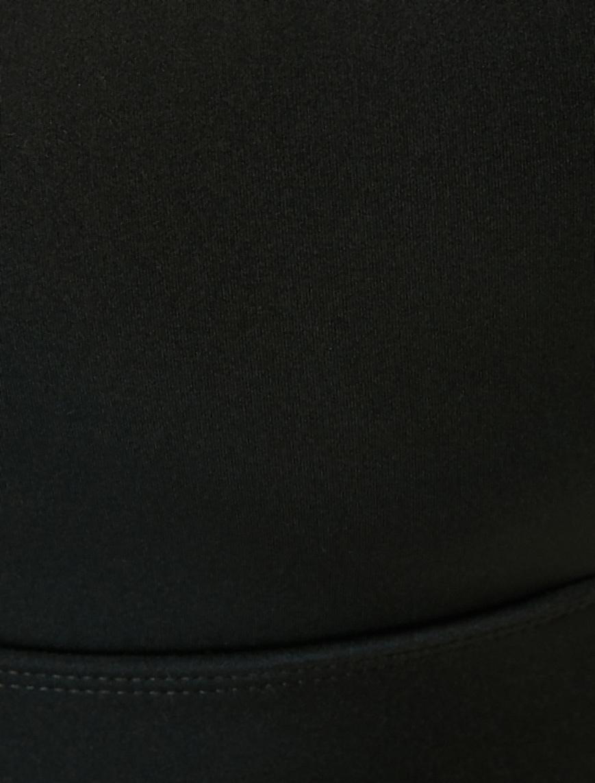   Sporcu Sütyeni Kaplı Arkası Çapraz Askılı U Yaka Slim Fit