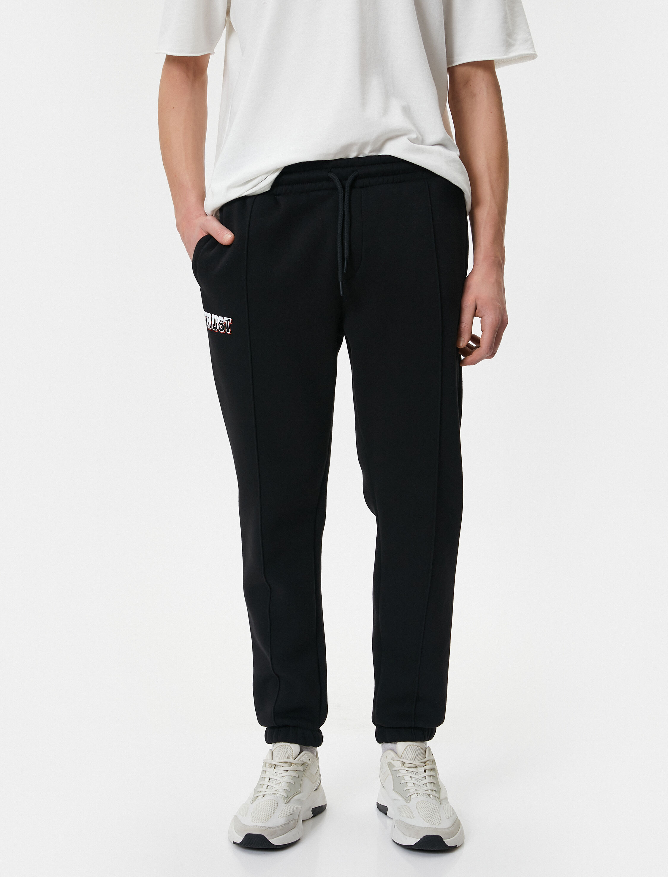   Jogger Eşofman Altı Slogan Baskılı Beli Bağcıklı Cepli Şardonlu