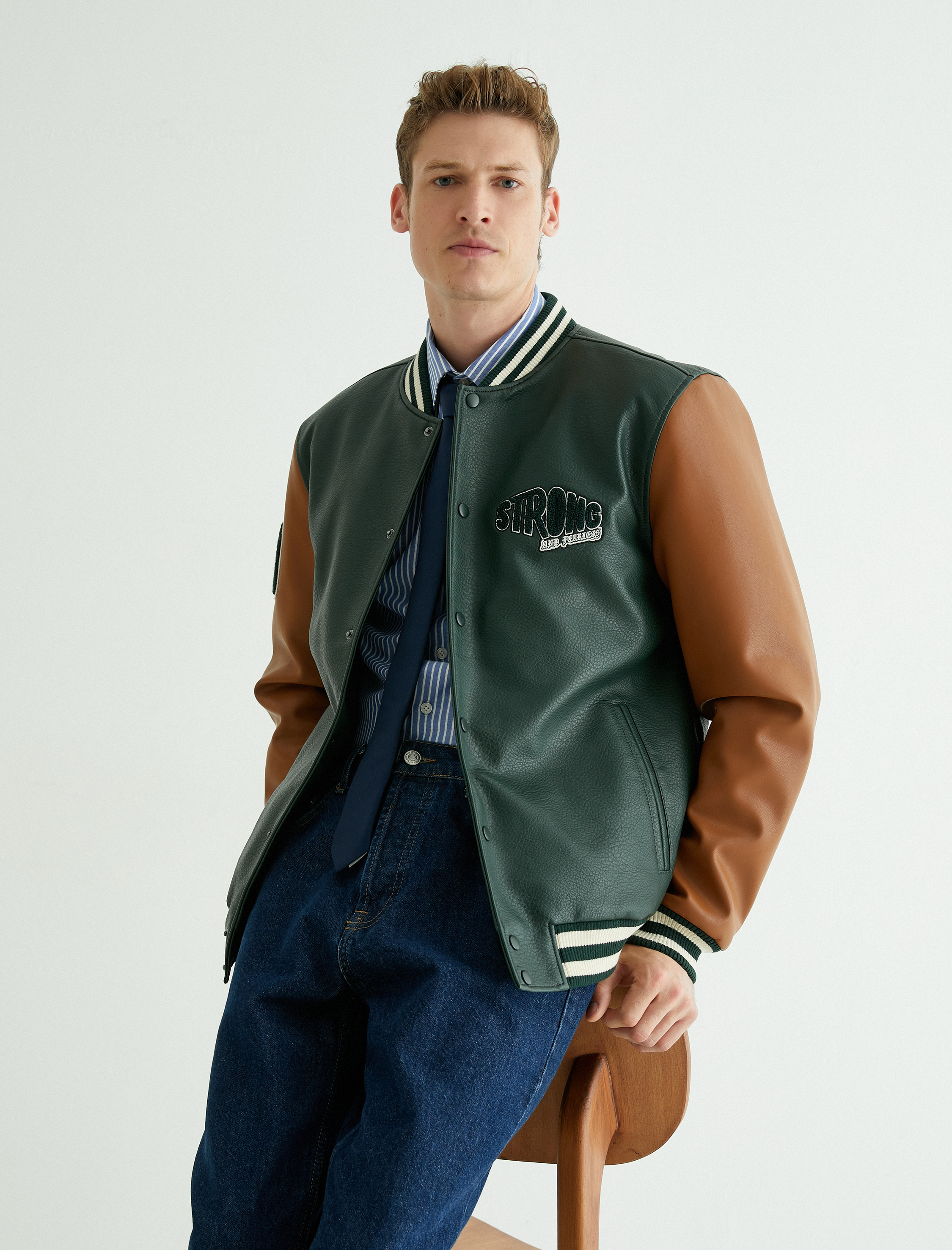   Kolej Ceket Deri Görünümlü Bomber Yaka İşlemeli Çıtçıt Düğmeli Cepli