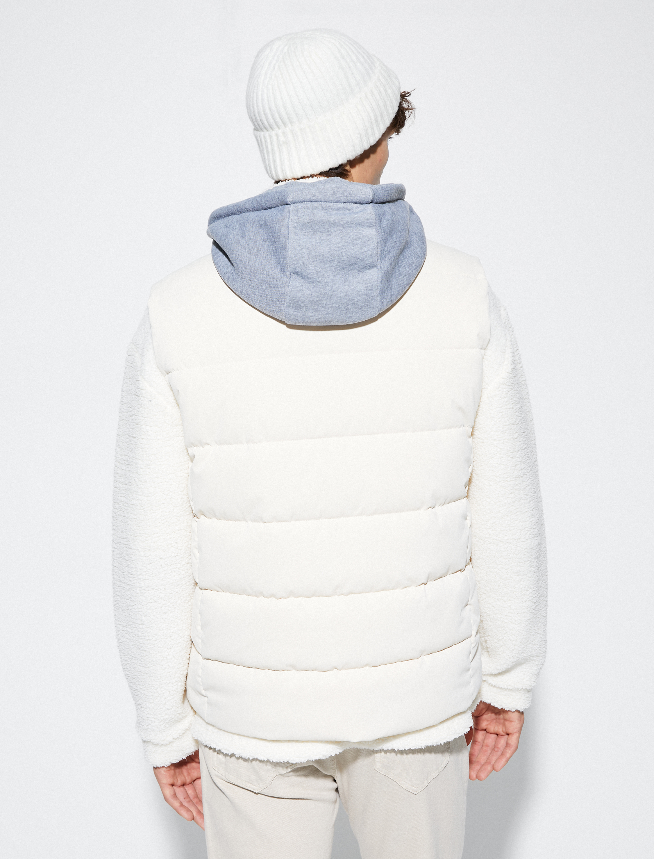 Kolsuz Mont Yelek Çıkarılabilir Kapşonlu Fermuarlı Cep Detaylı