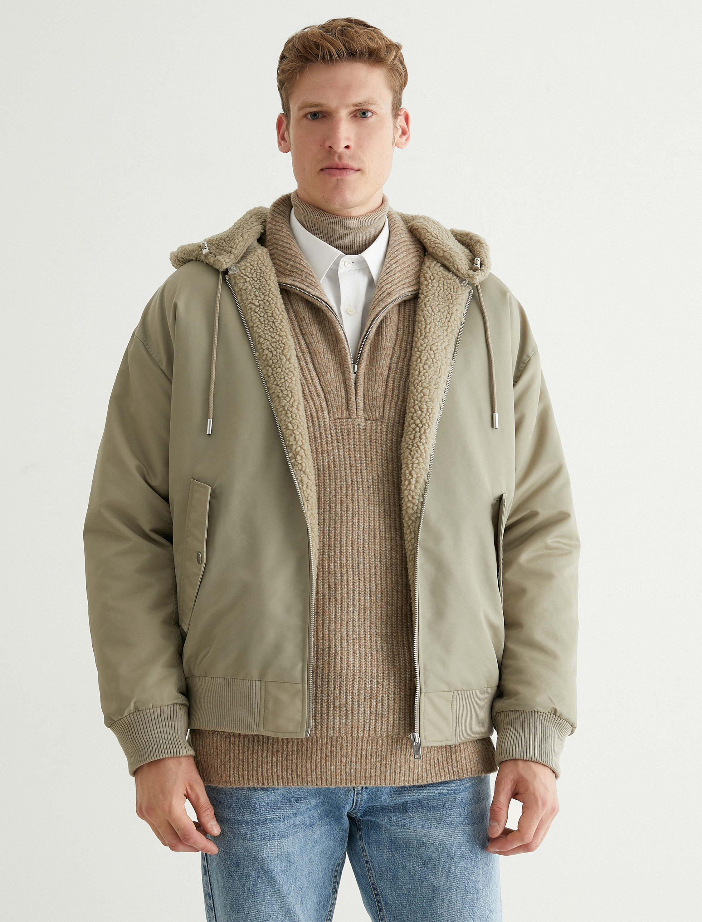   Ceket İçi Peluş Çıkarılabilir Kapşonlu Cep Detaylı