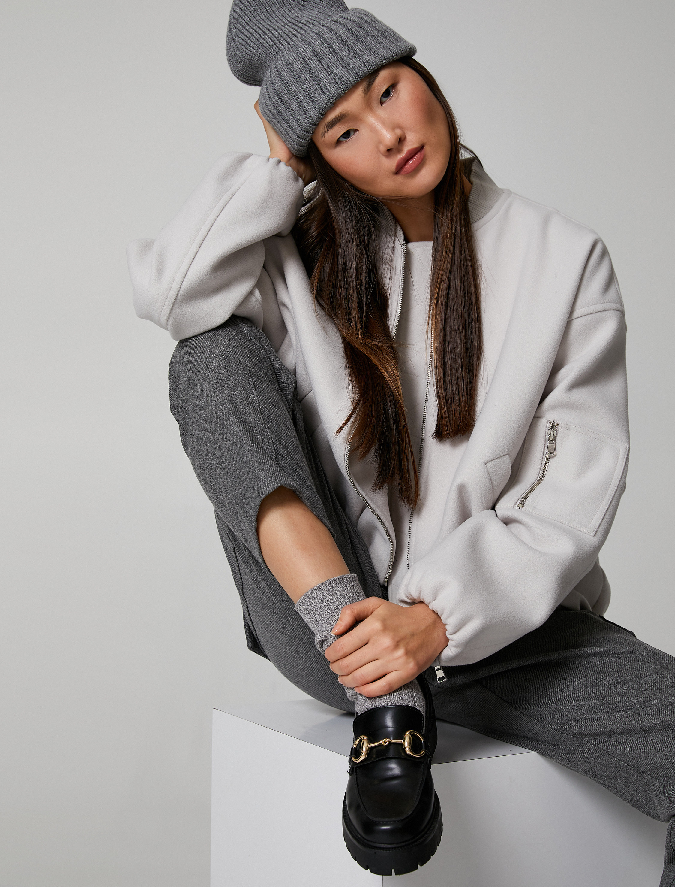  Kadın Lastikli Örgü Bere Kenarları Geniş Katlı