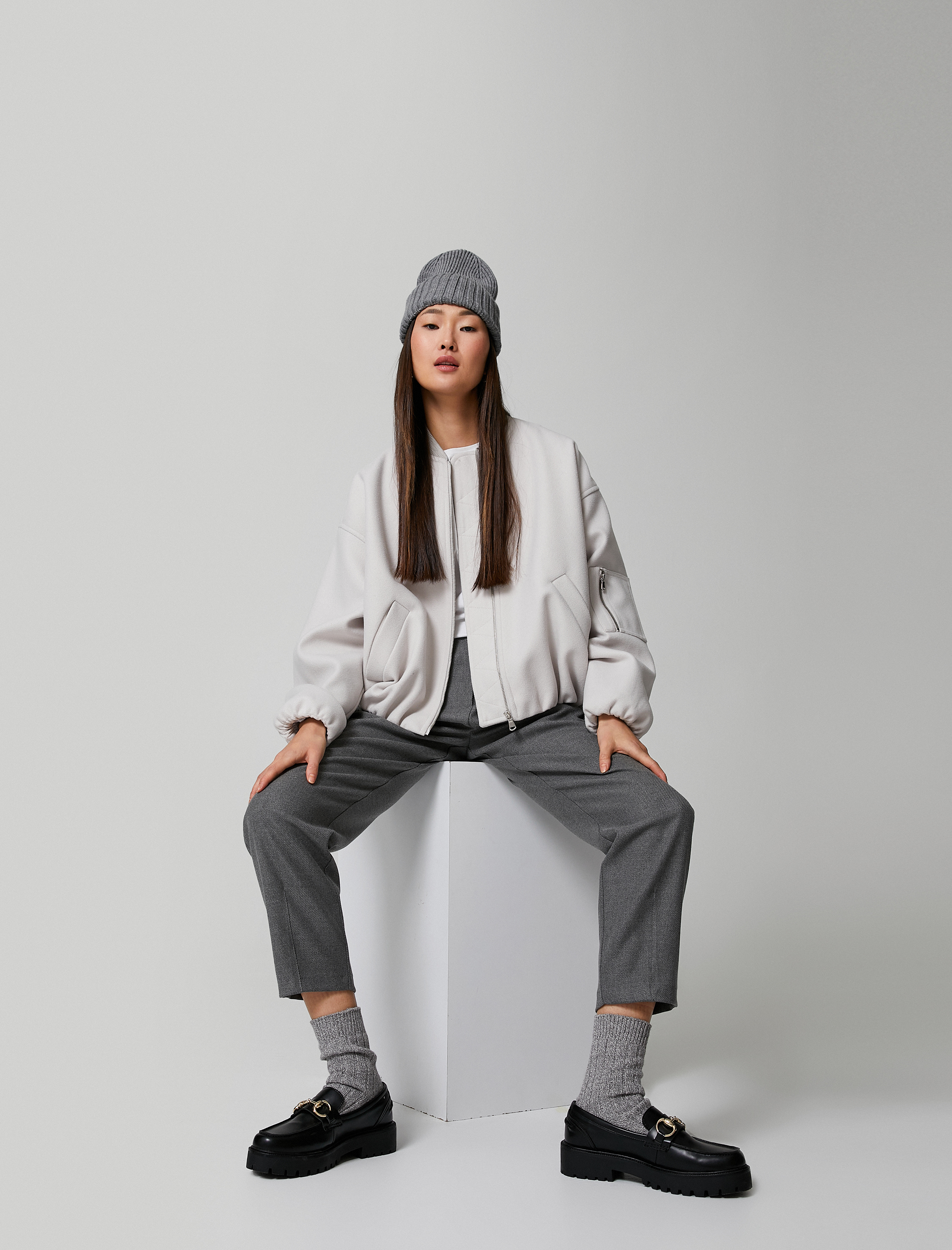  Kadın Lastikli Örgü Bere Kenarları Geniş Katlı